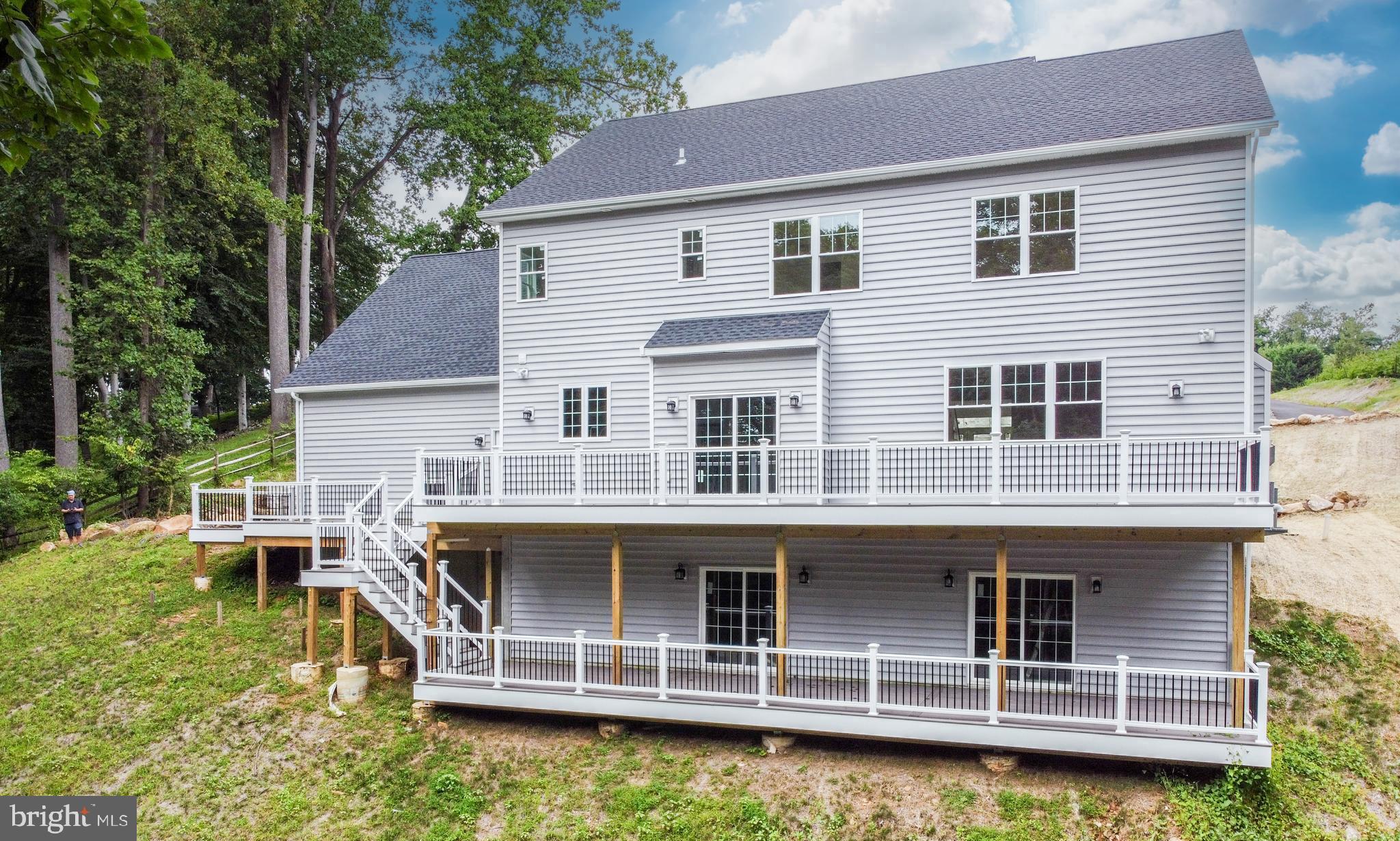 SARUM FARM - Residential