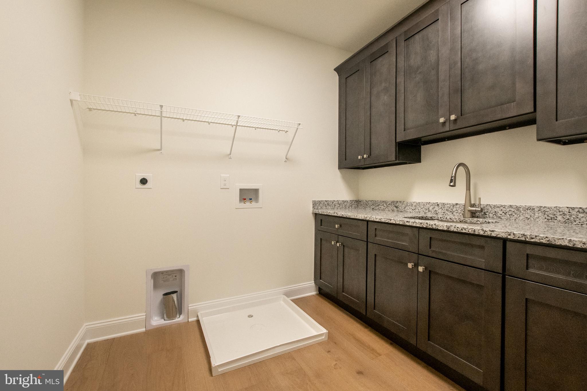 SARUM FARM - Residential