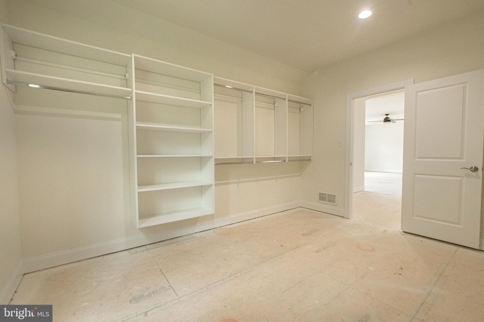 SARUM FARM - Residential