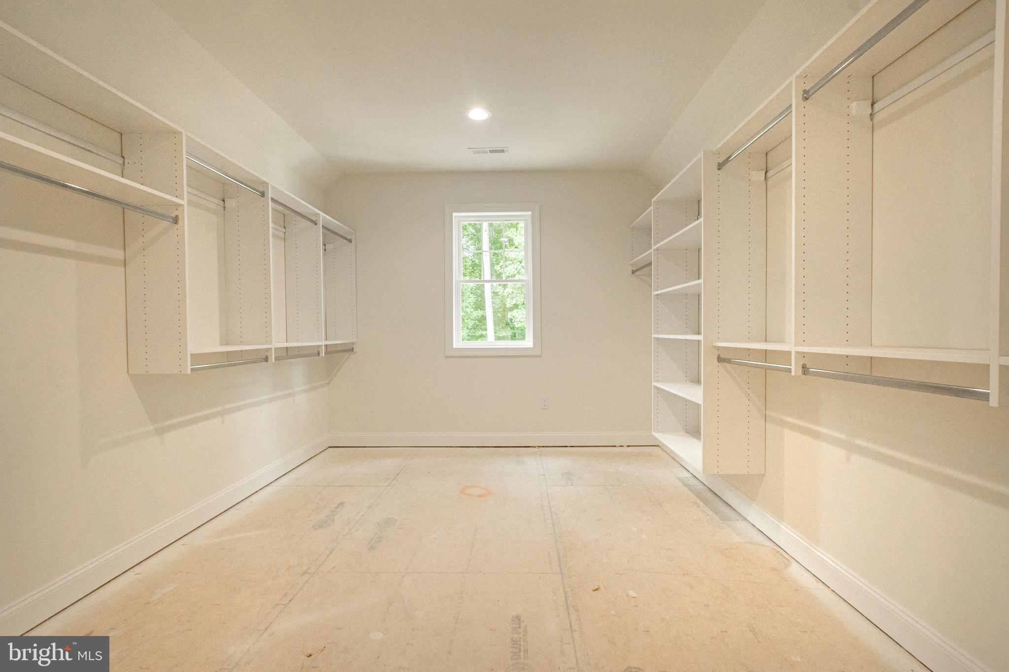 SARUM FARM - Residential