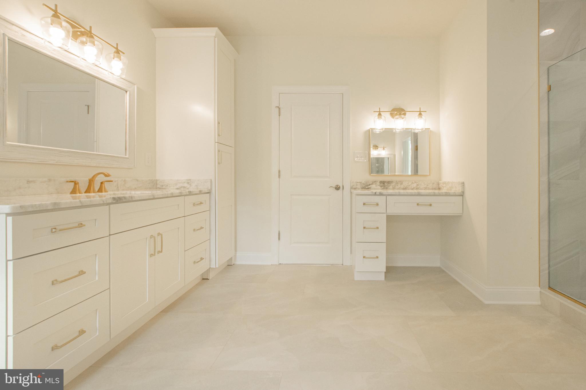 SARUM FARM - Residential