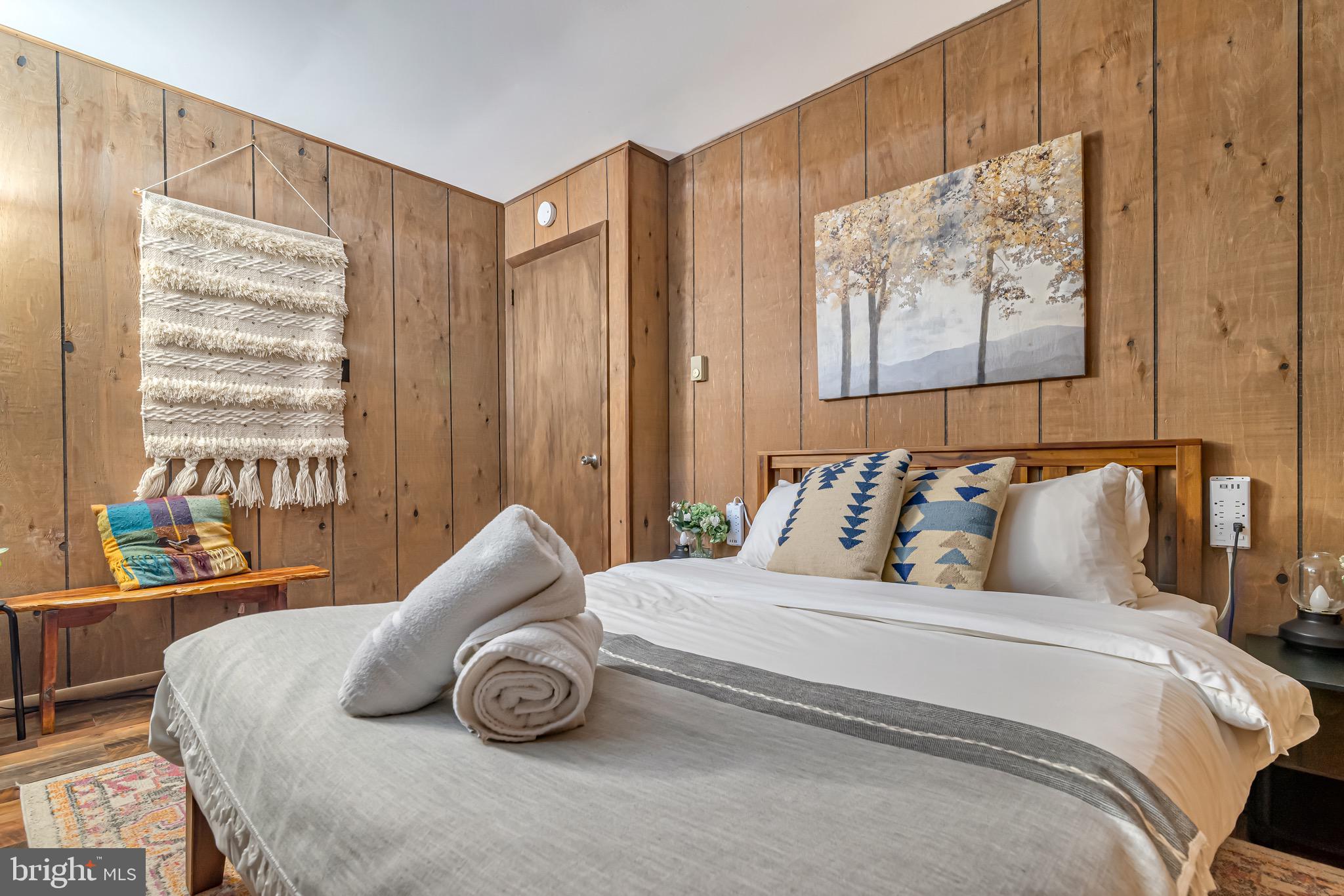 TOWAMENSING TRAILS - Residential