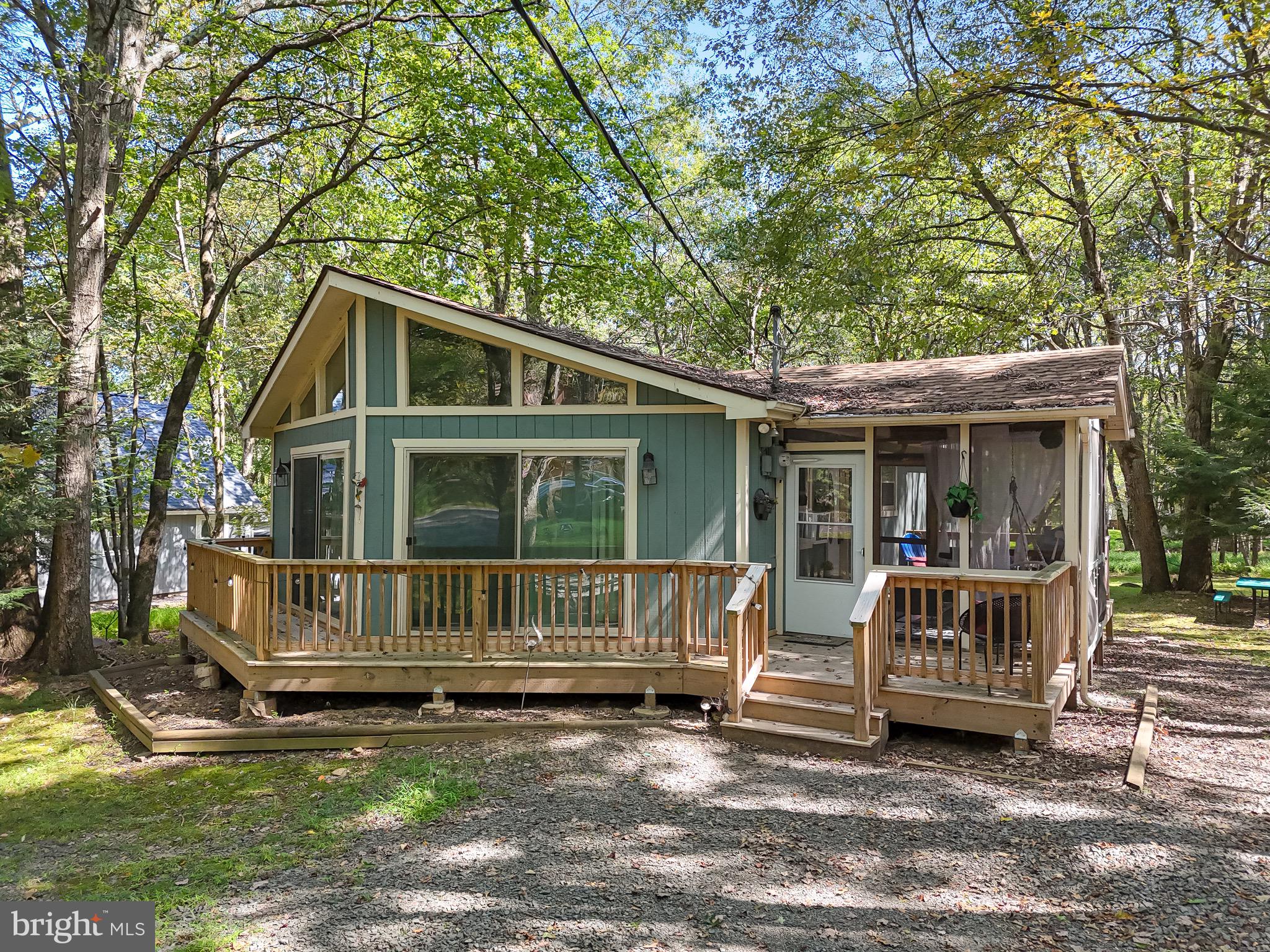 TOWAMENSING TRAILS - Residential