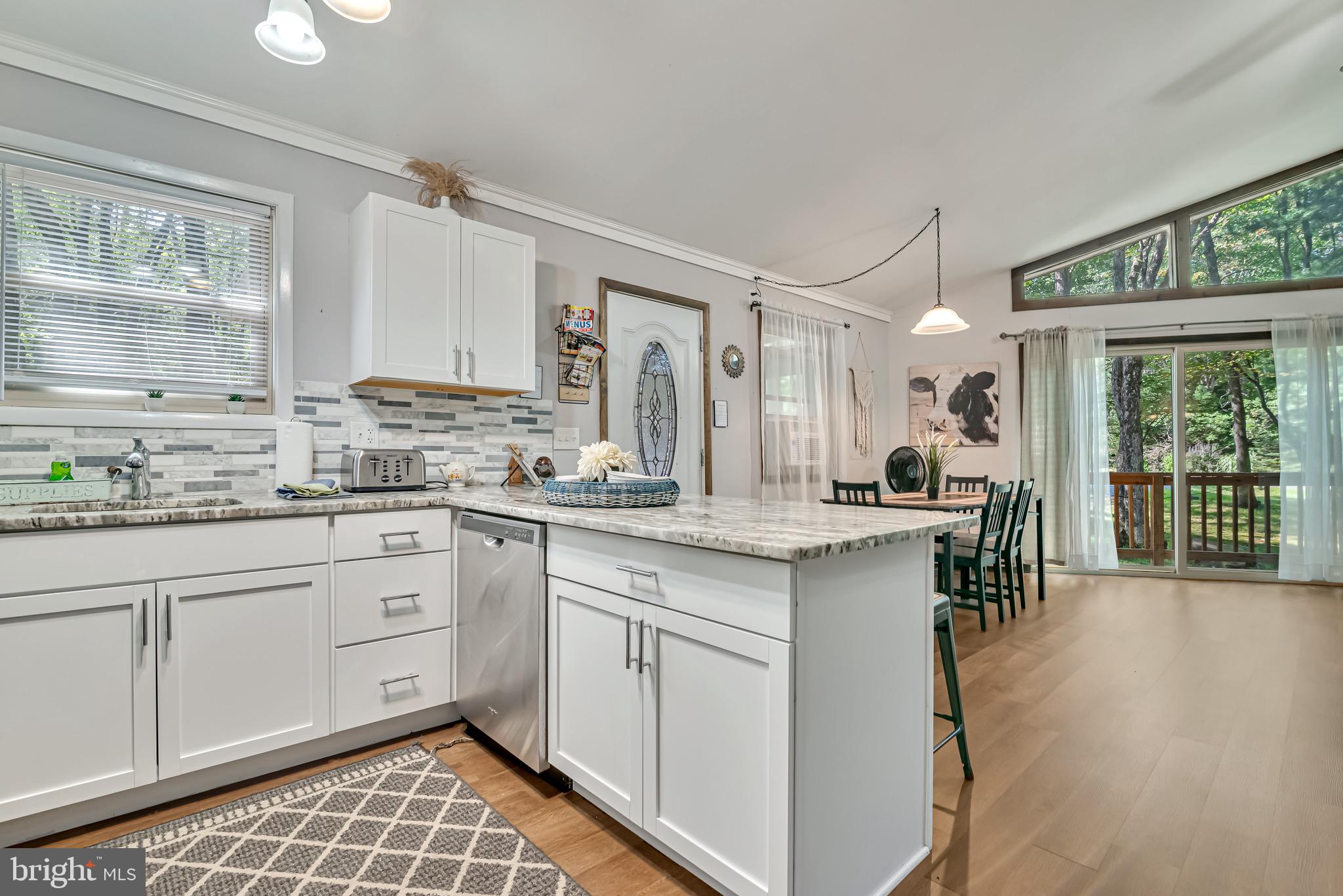 TOWAMENSING TRAILS - Residential