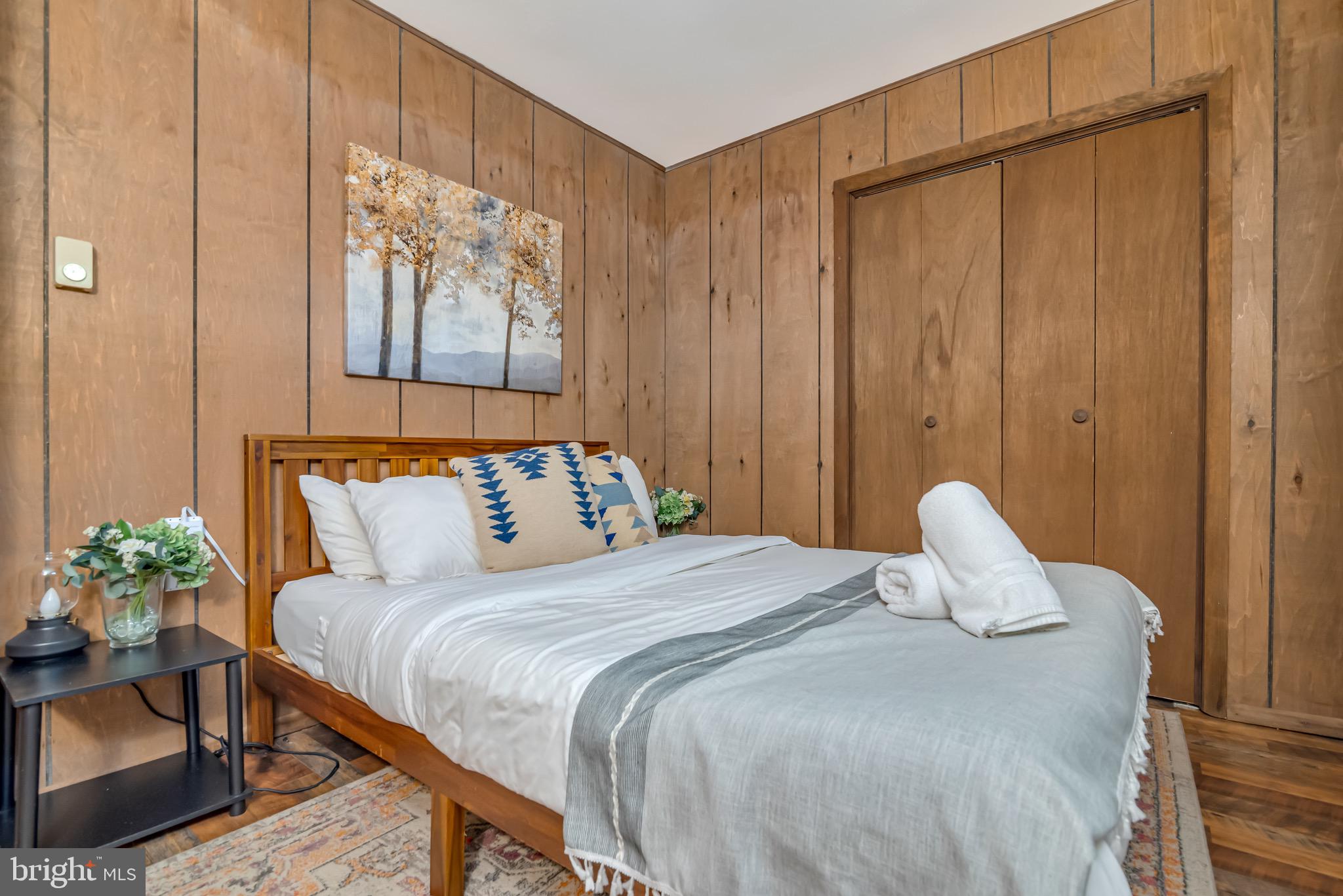 TOWAMENSING TRAILS - Residential