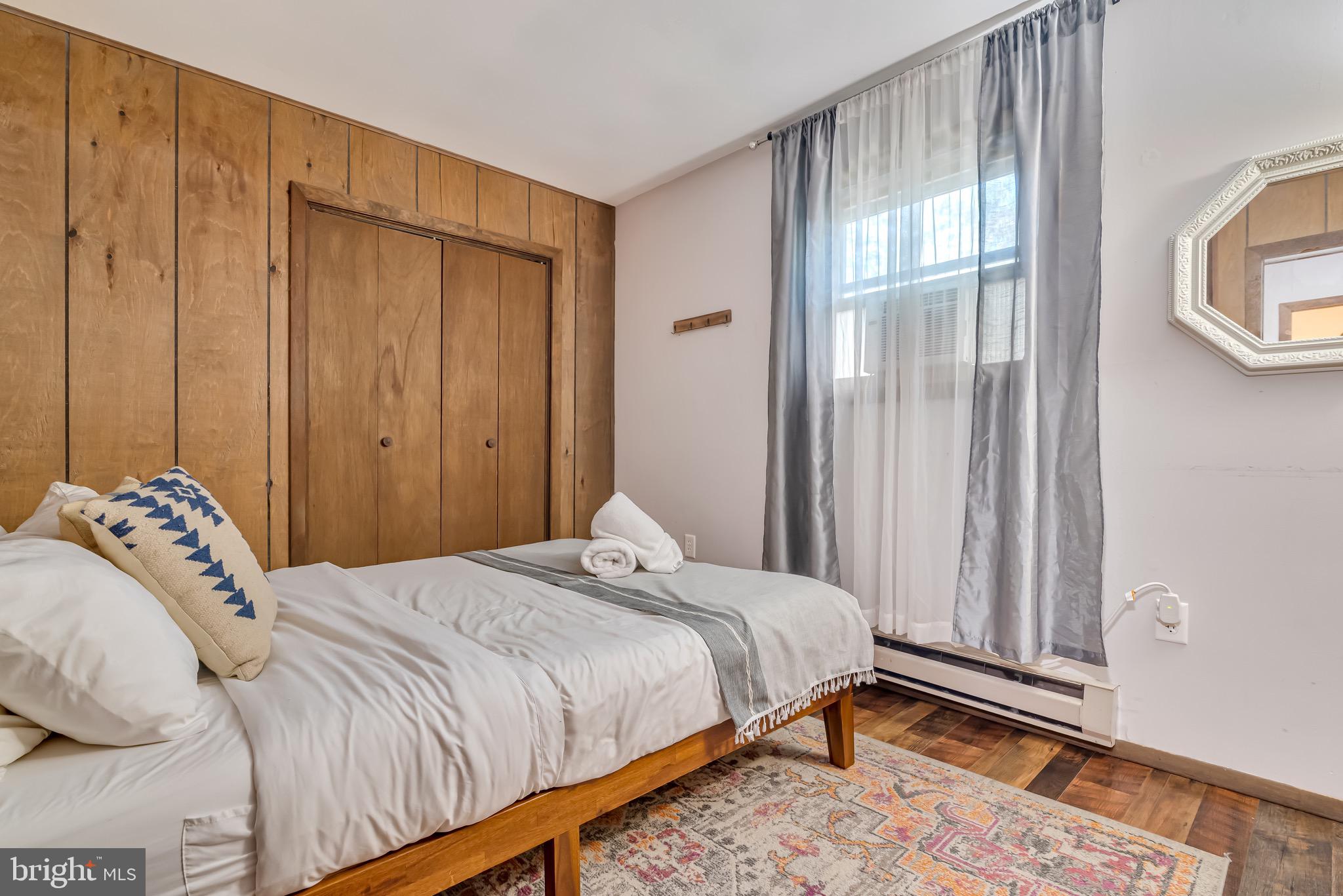 TOWAMENSING TRAILS - Residential