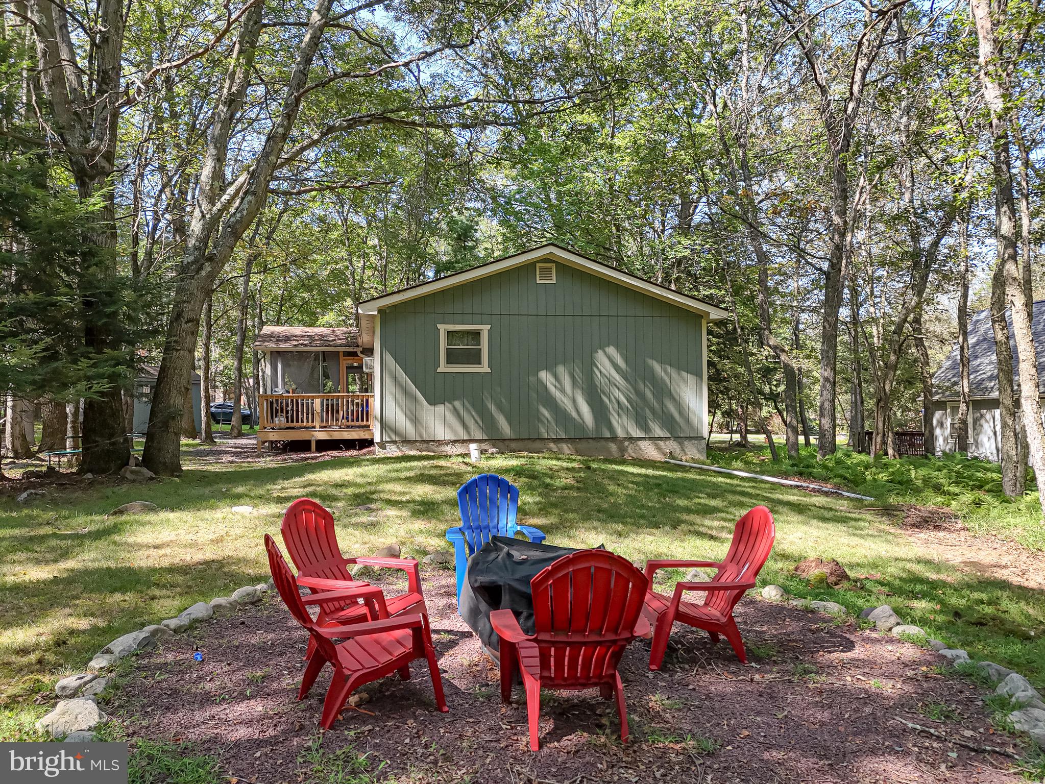 TOWAMENSING TRAILS - Residential