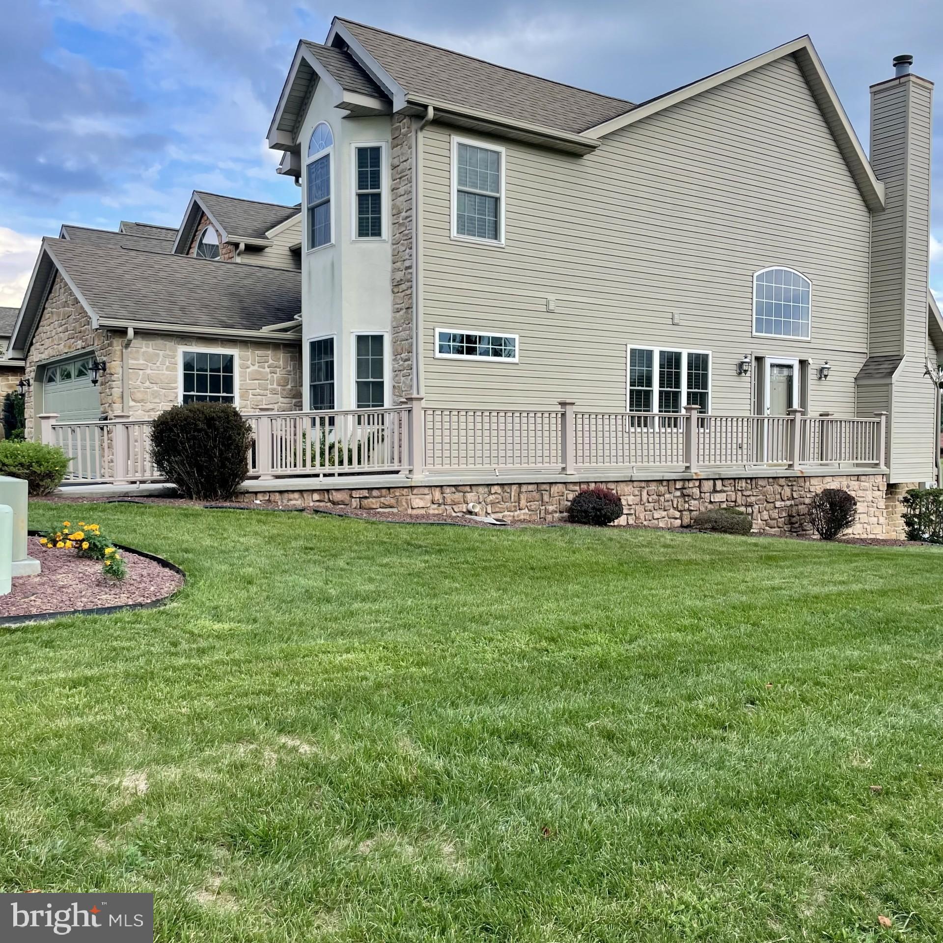 2801 OAKWOOD DRIVE