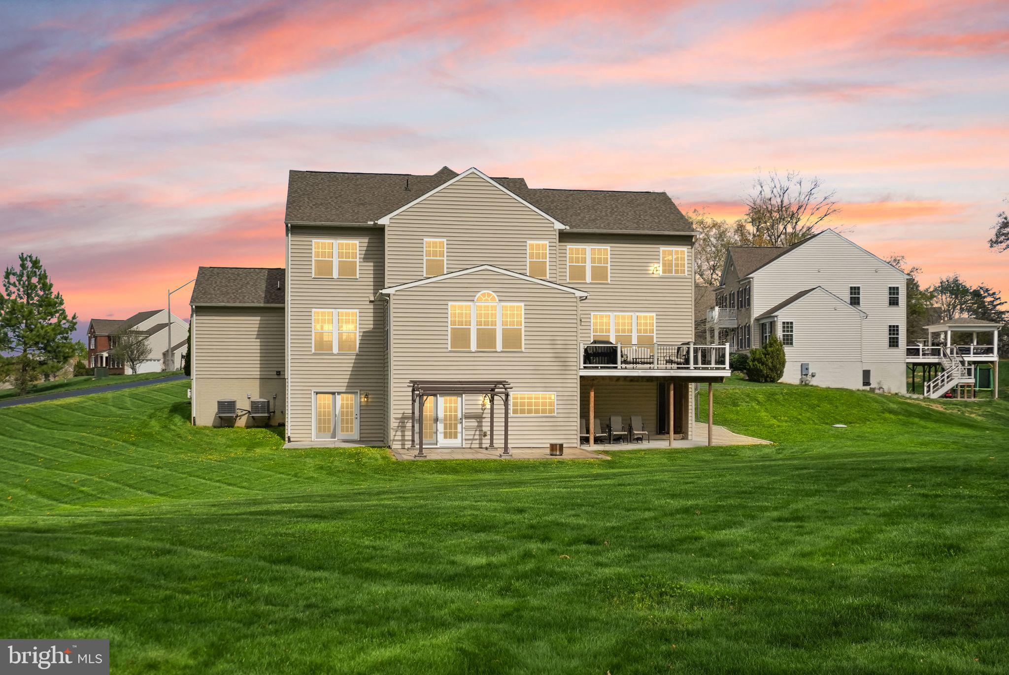 9959 SUMMERWOOD DRIVE