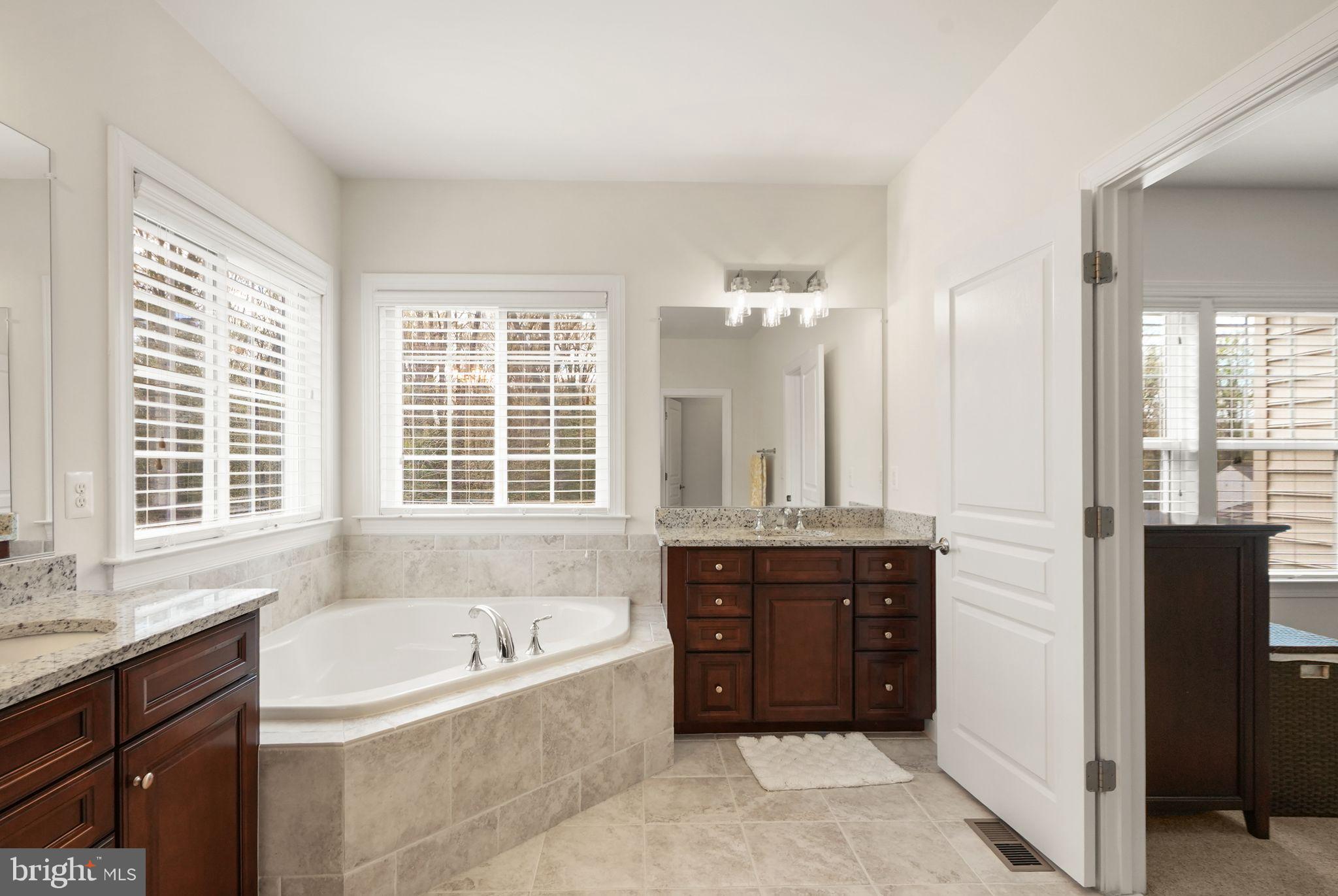 WOODLAND FARMS - Residential