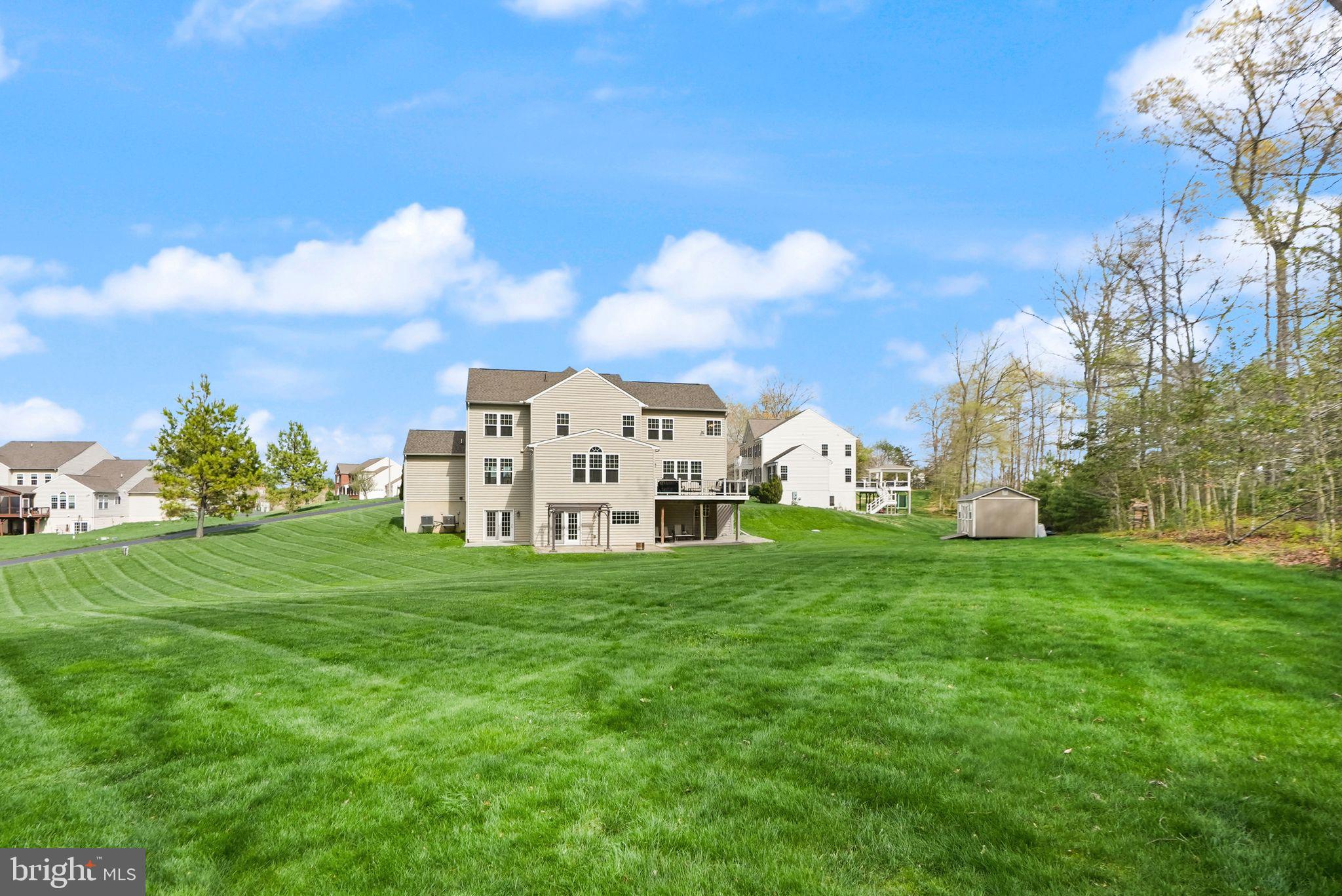 WOODLAND FARMS - Residential