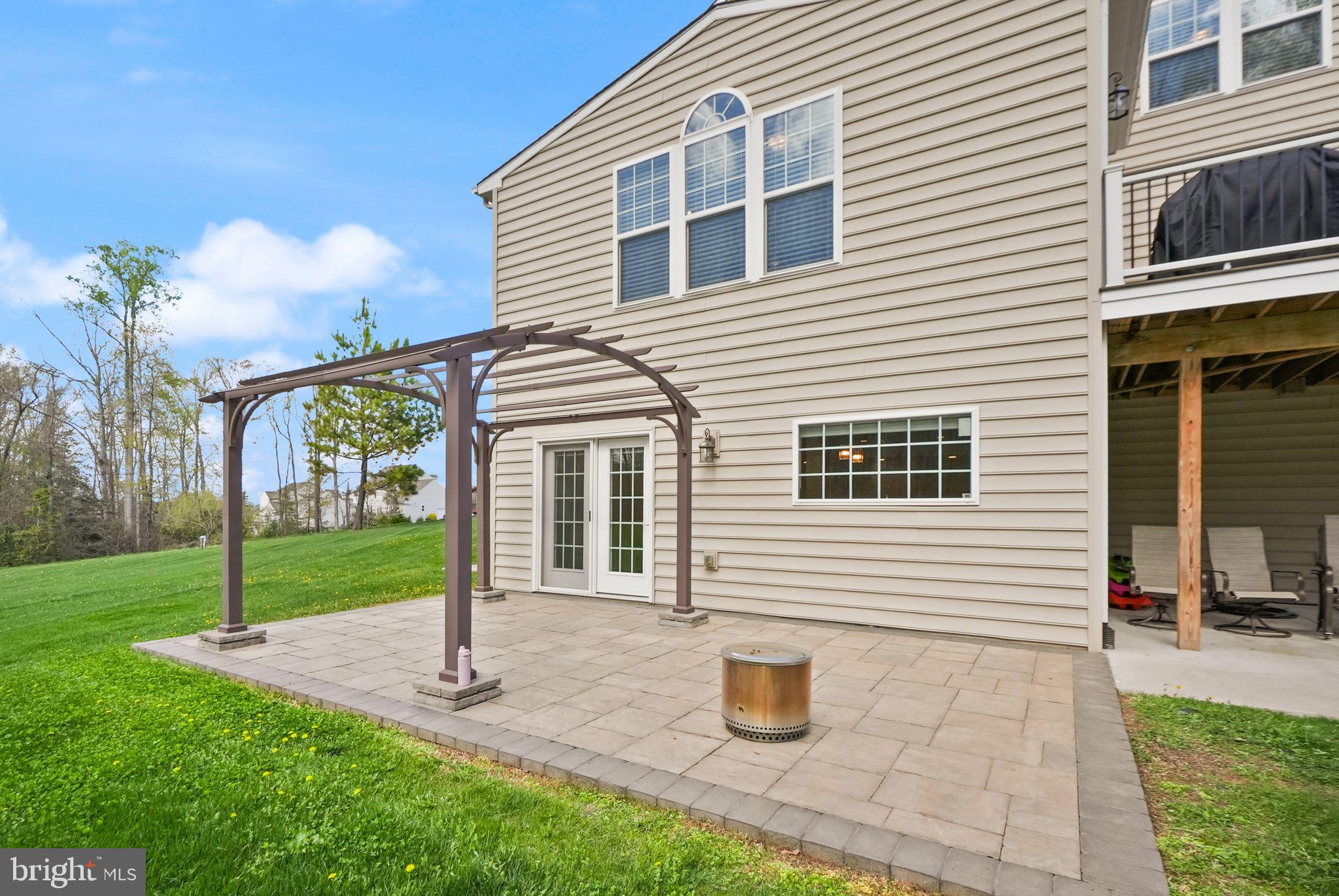 WOODLAND FARMS - Residential