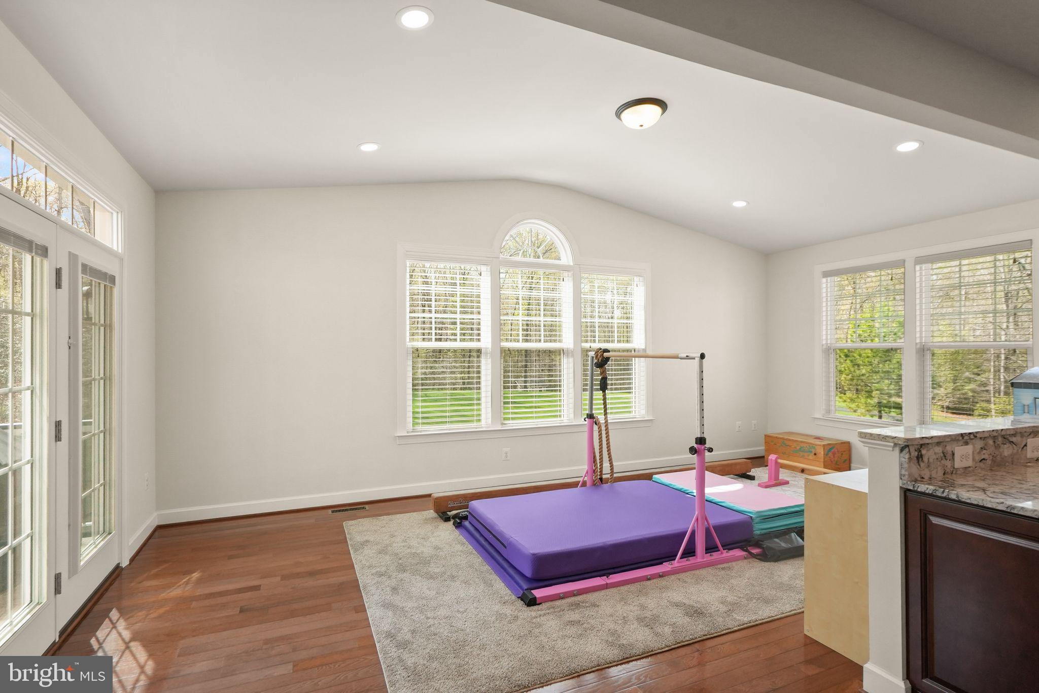 WOODLAND FARMS - Residential