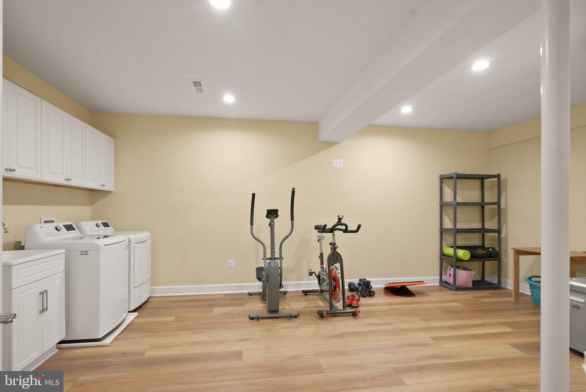 WOODLAND FARMS - Residential