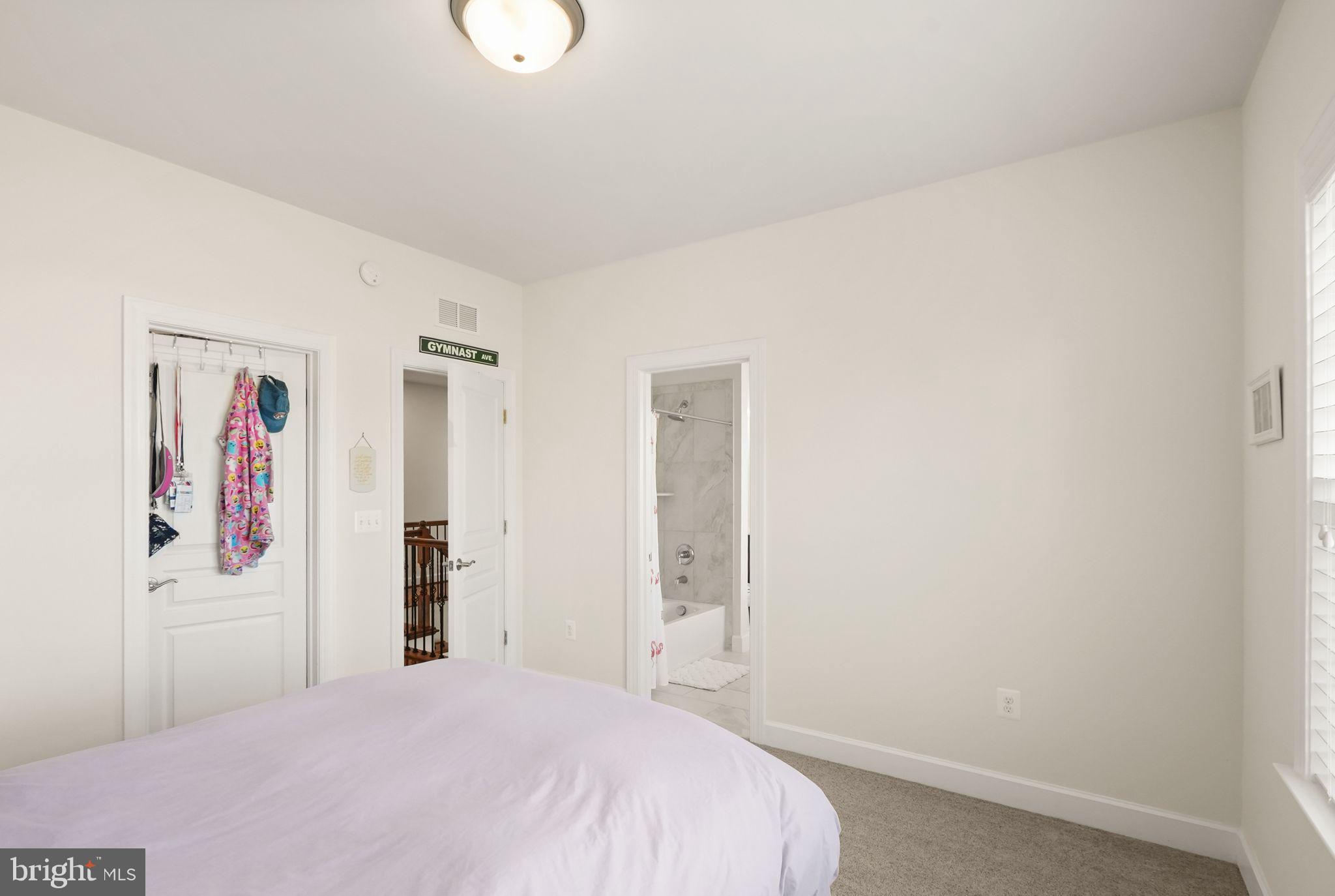 WOODLAND FARMS - Residential