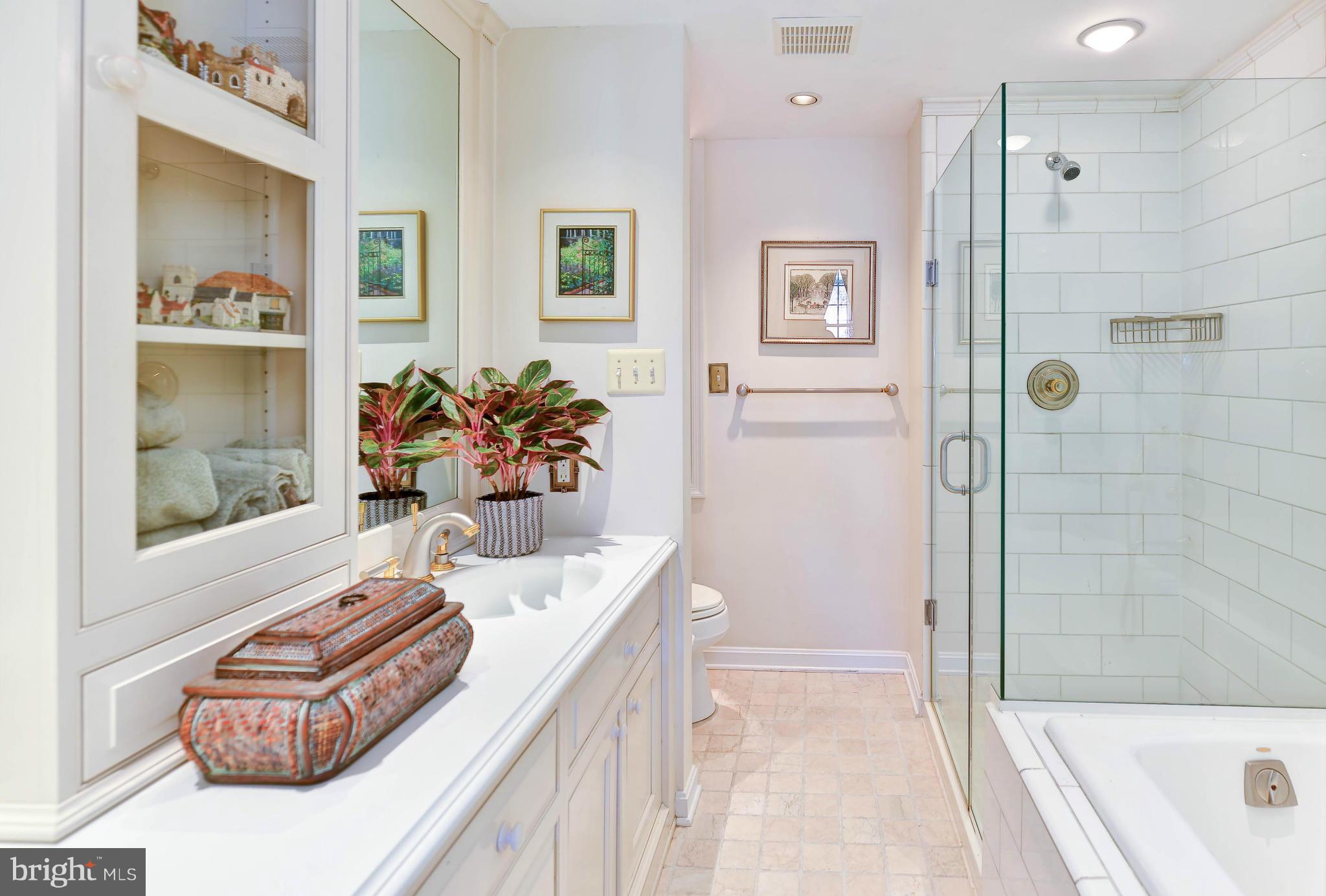 POMMANDER - Residential