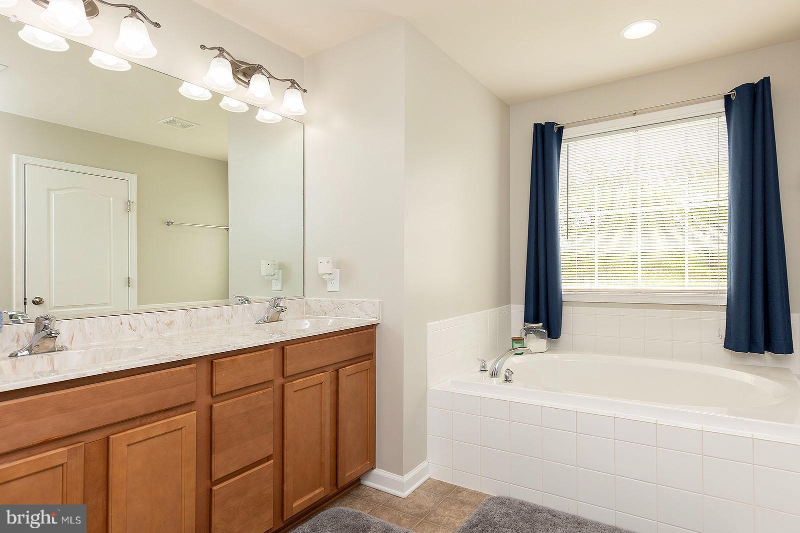 AMBERFIELD - Residential