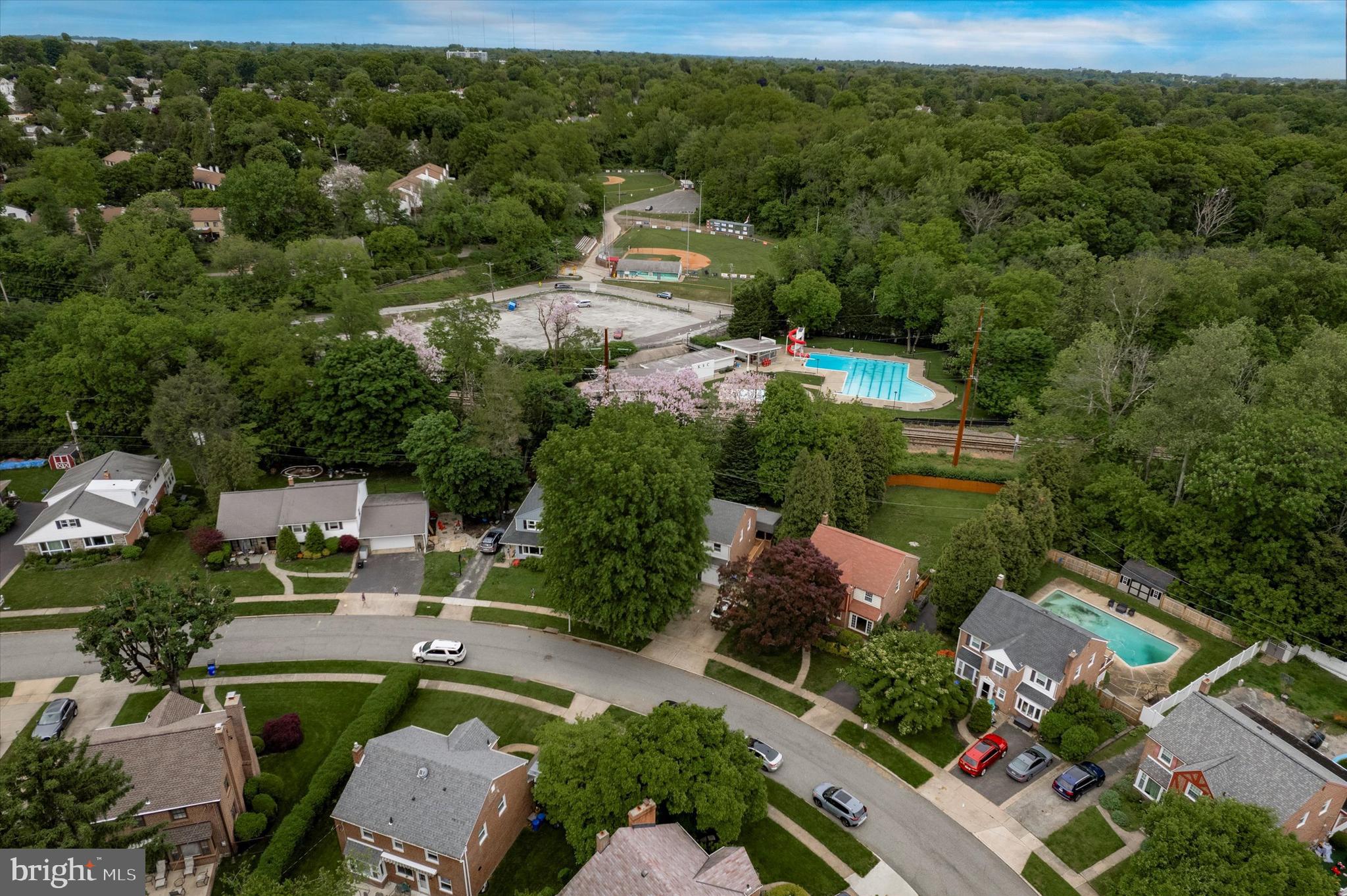 WOODMERE - Residential