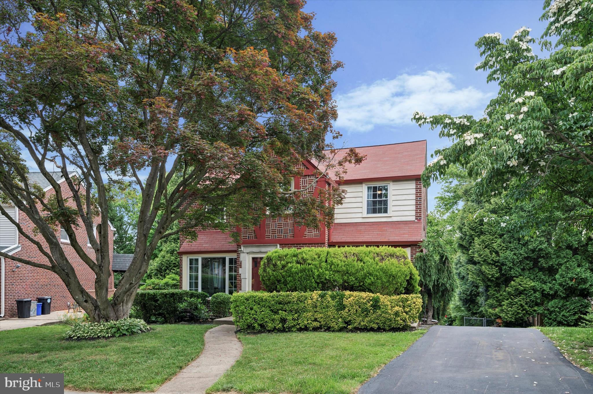 WOODMERE - Residential