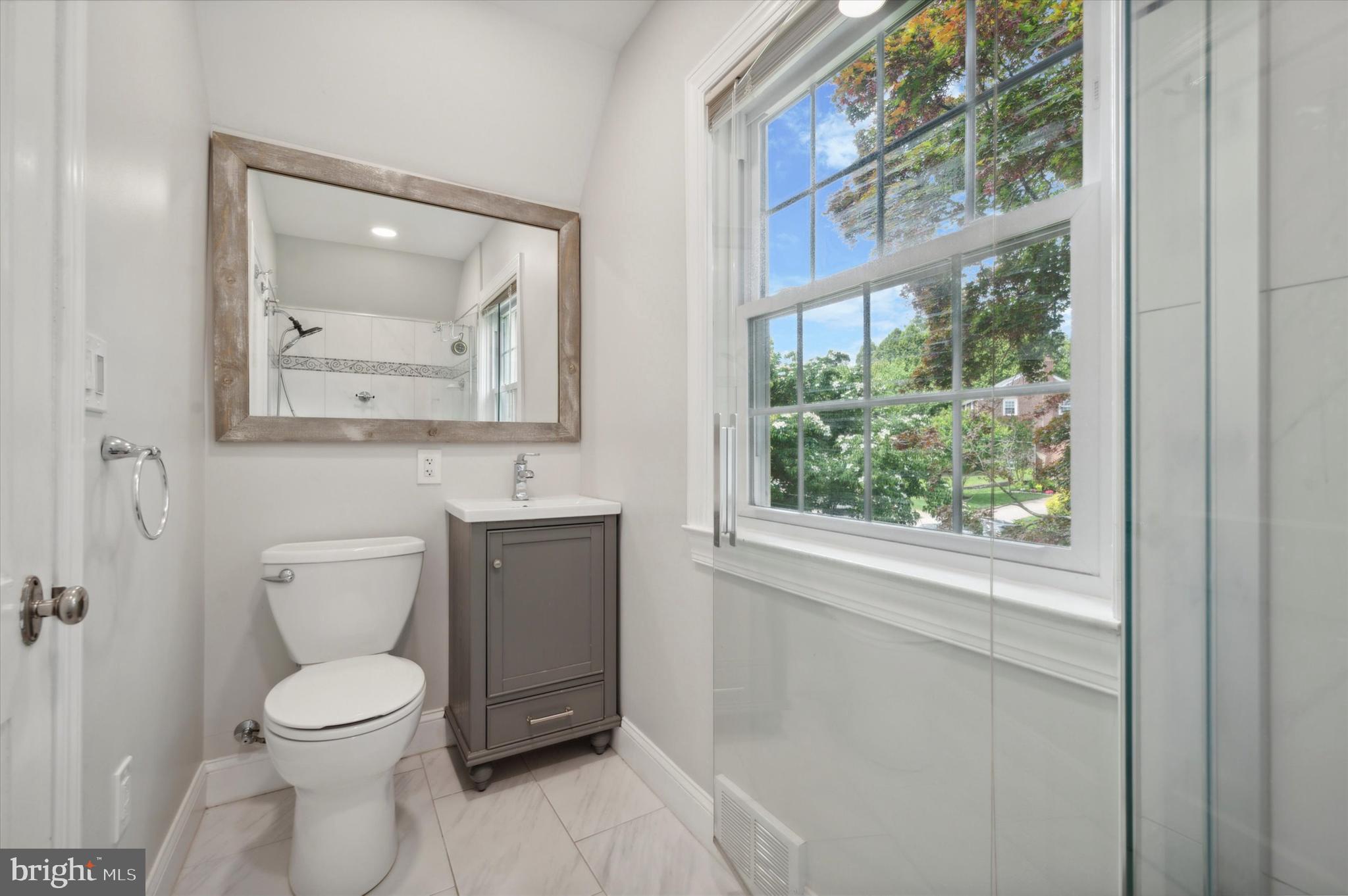 WOODMERE - Residential