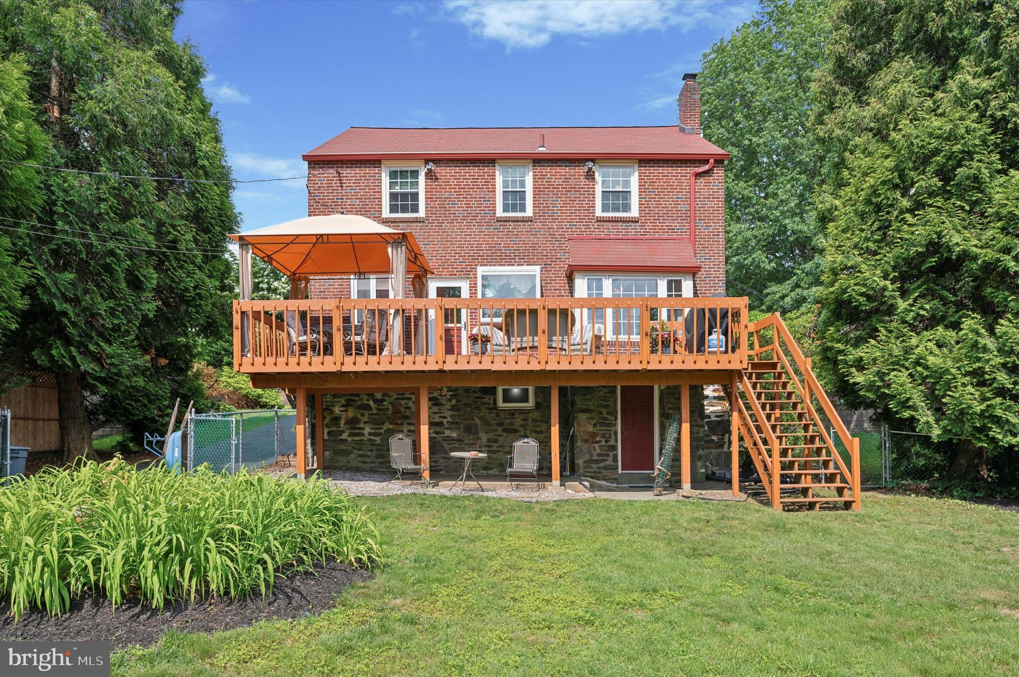 WOODMERE - Residential