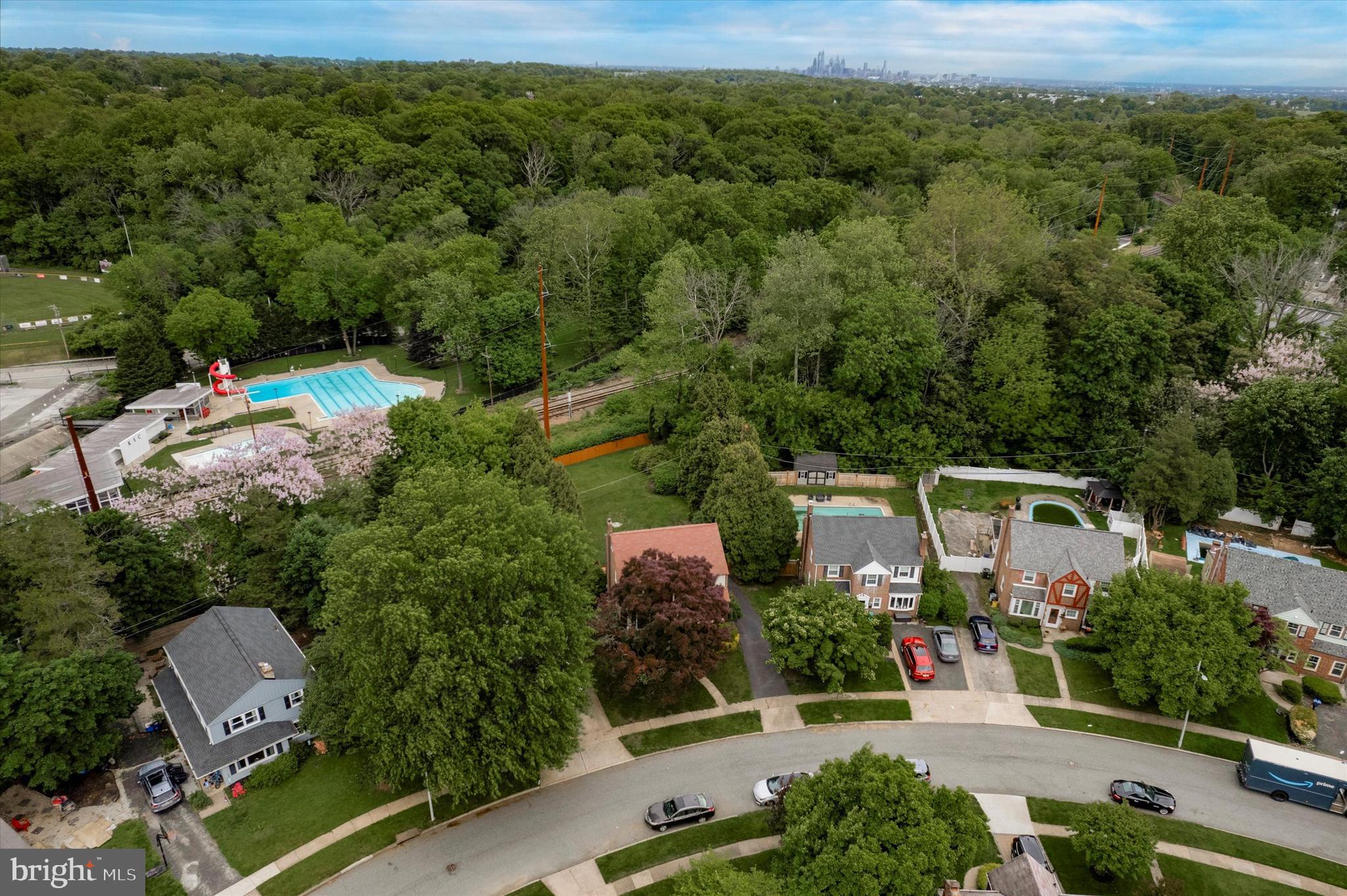 WOODMERE - Residential