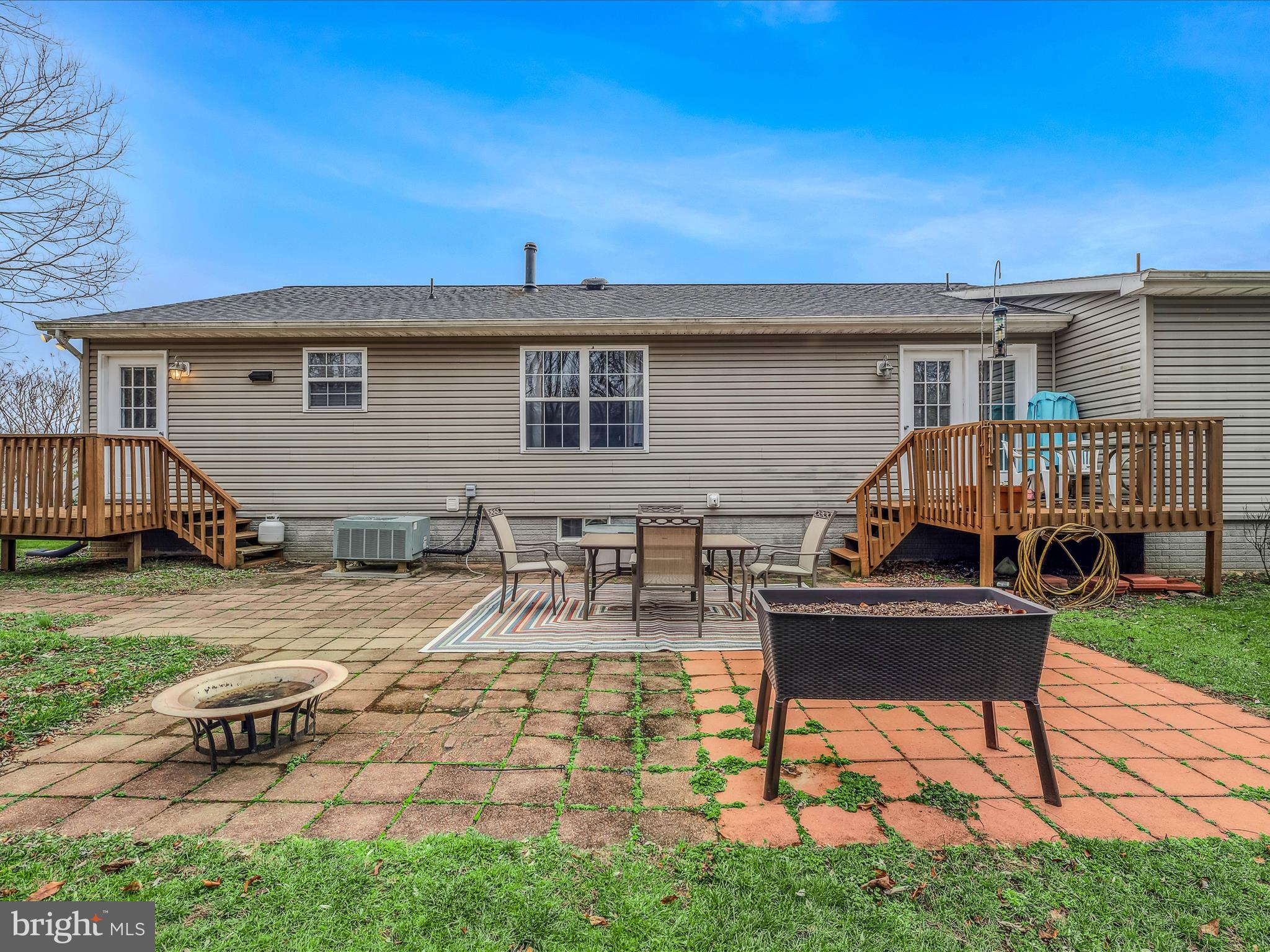 LOST COLONY - Residential