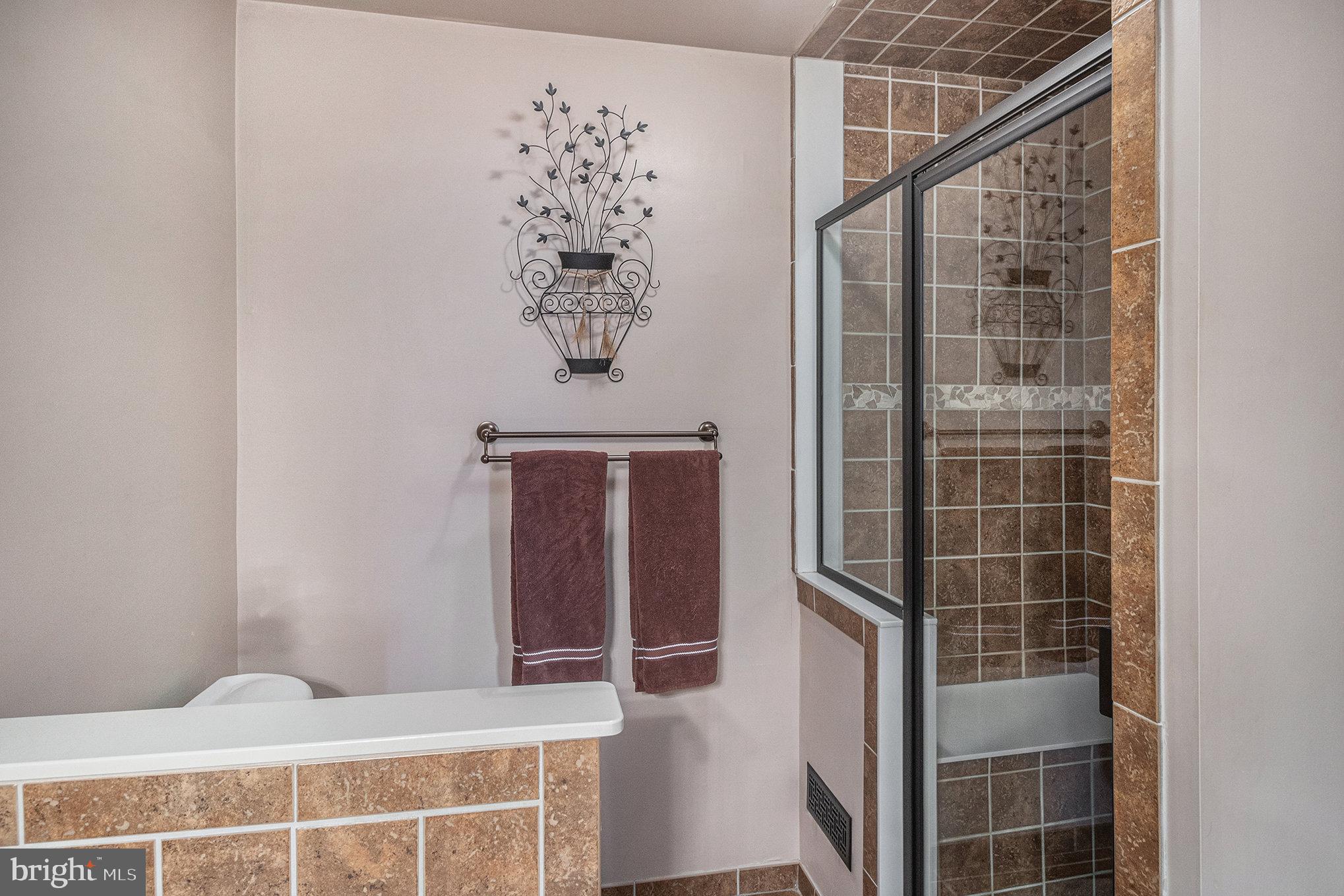 REGENT MANOR - Residential