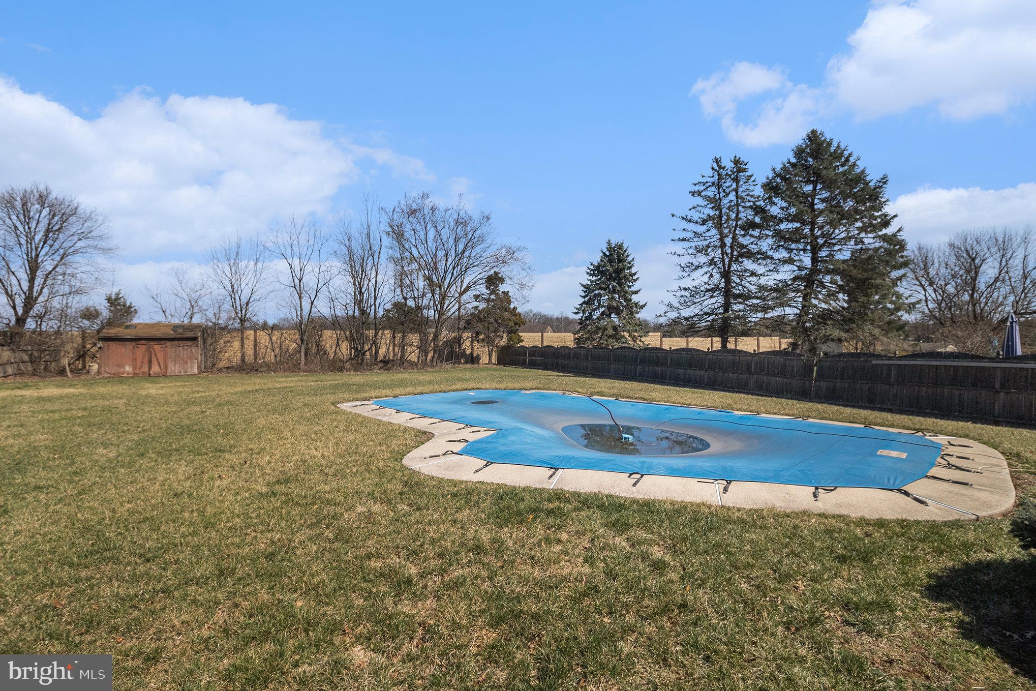 REGENT MANOR - Residential