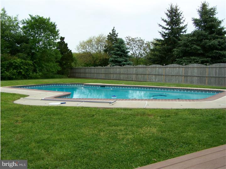 REGENT MANOR - Residential