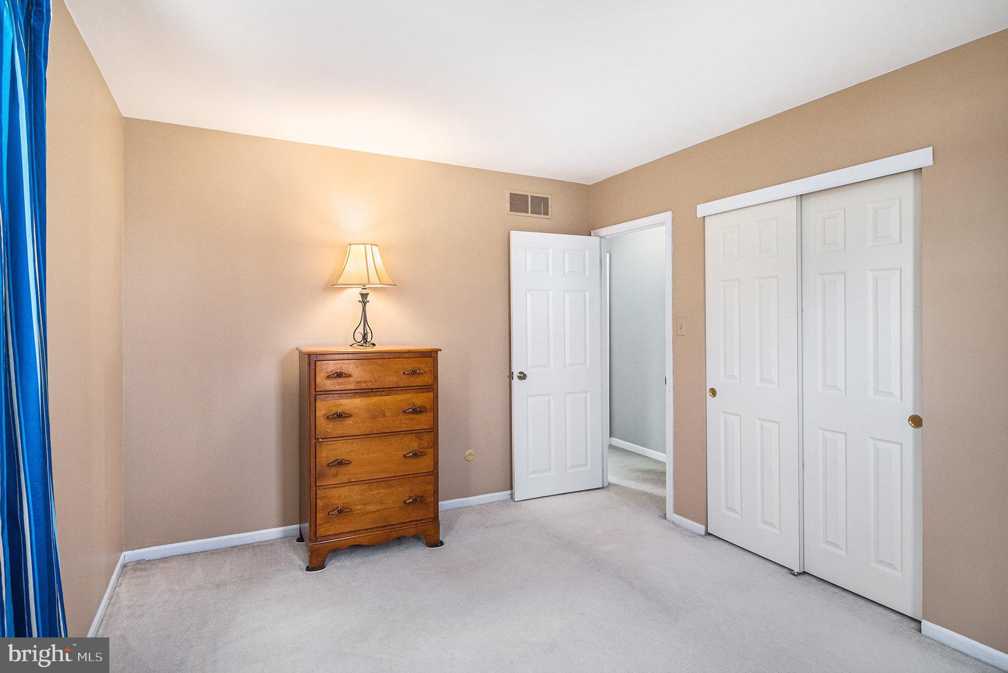 REGENT MANOR - Residential