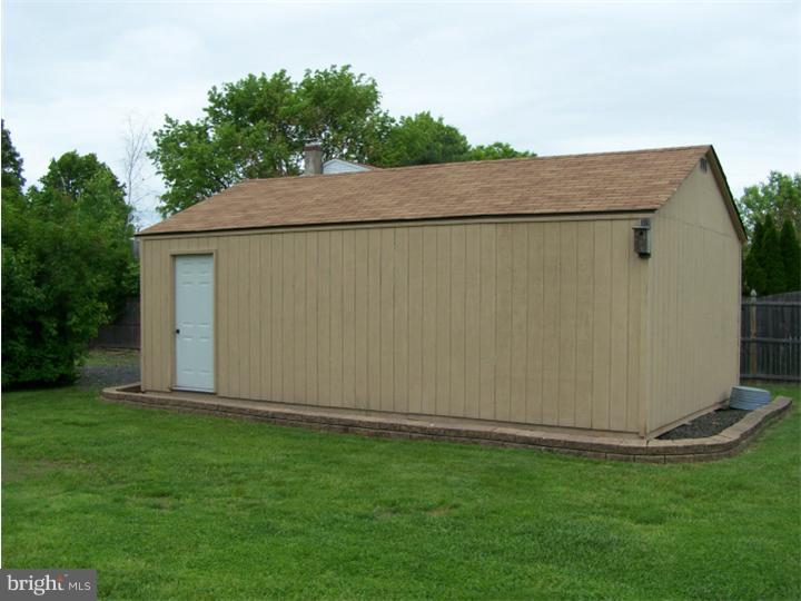 REGENT MANOR - Residential