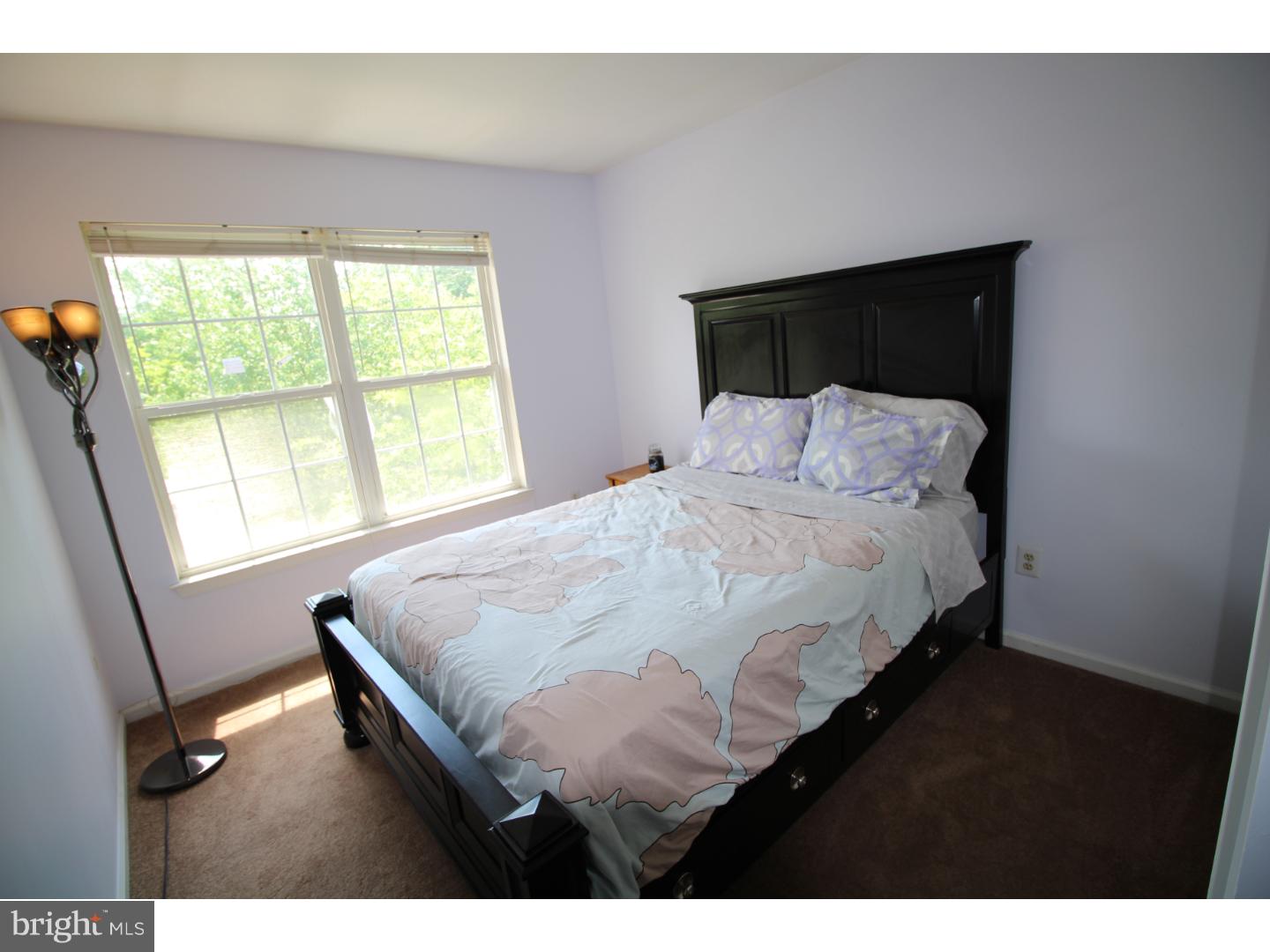 MAKEFIELD GLEN - Residential