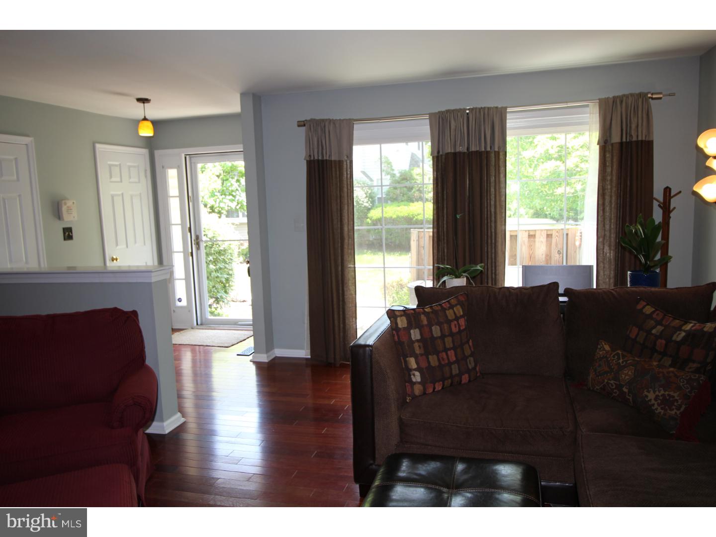 MAKEFIELD GLEN - Residential