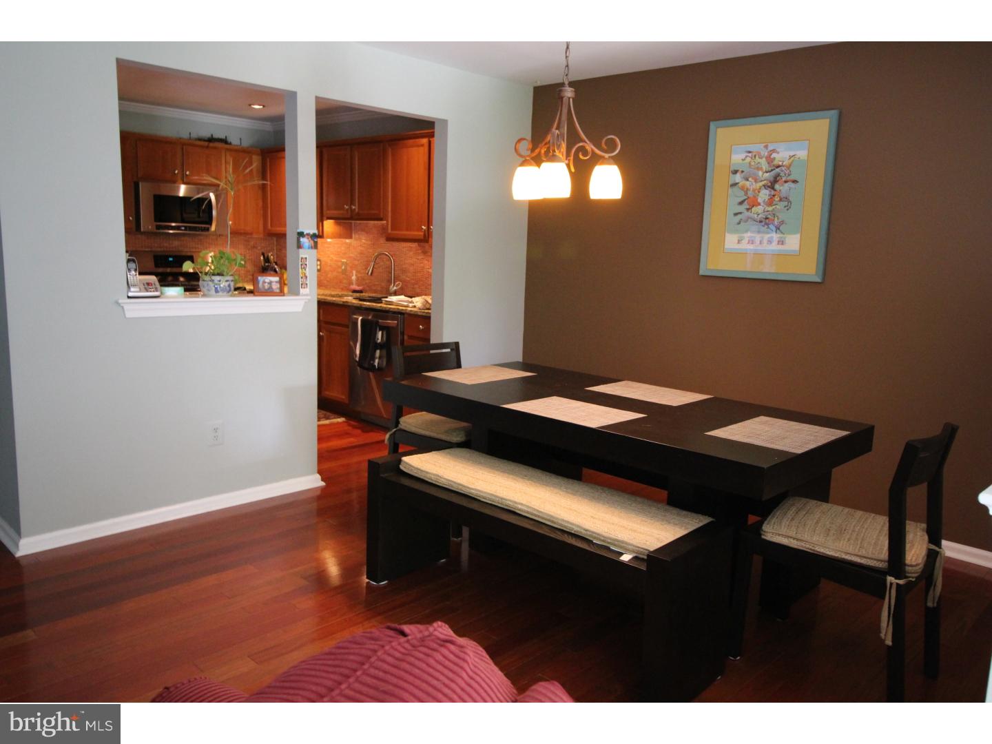 MAKEFIELD GLEN - Residential