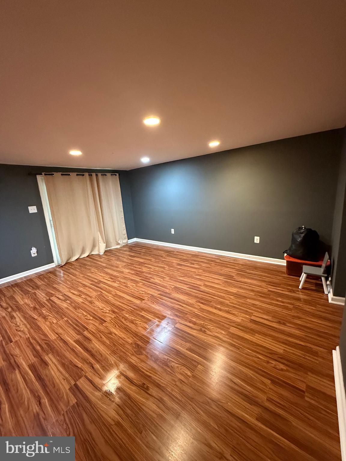 CROFTON MEADOWS - Residential