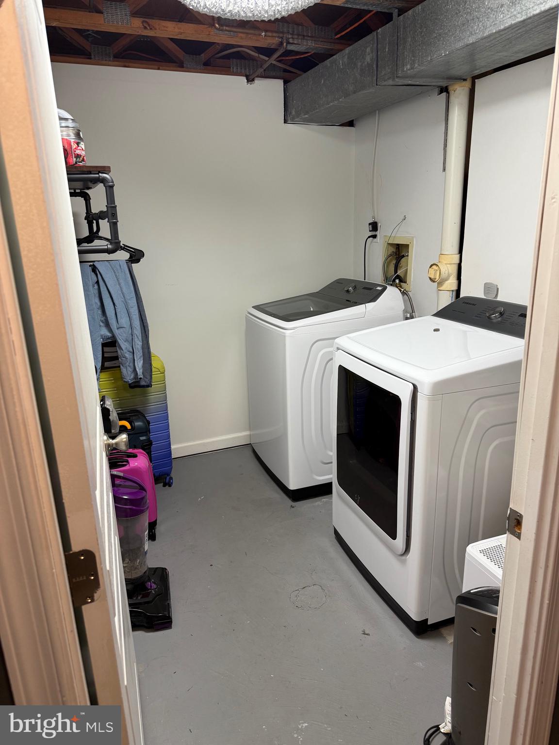 CROFTON MEADOWS - Residential