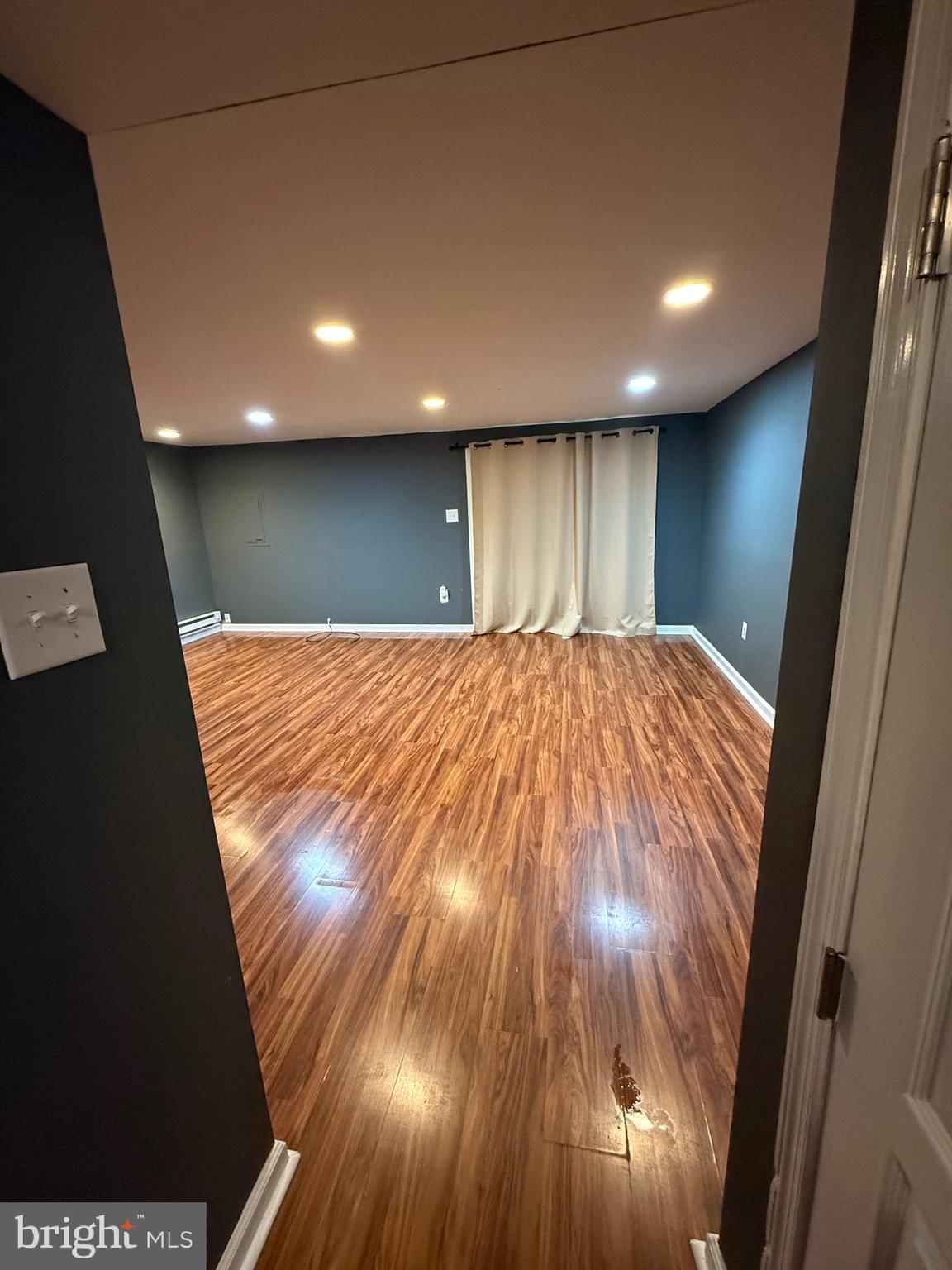 CROFTON MEADOWS - Residential