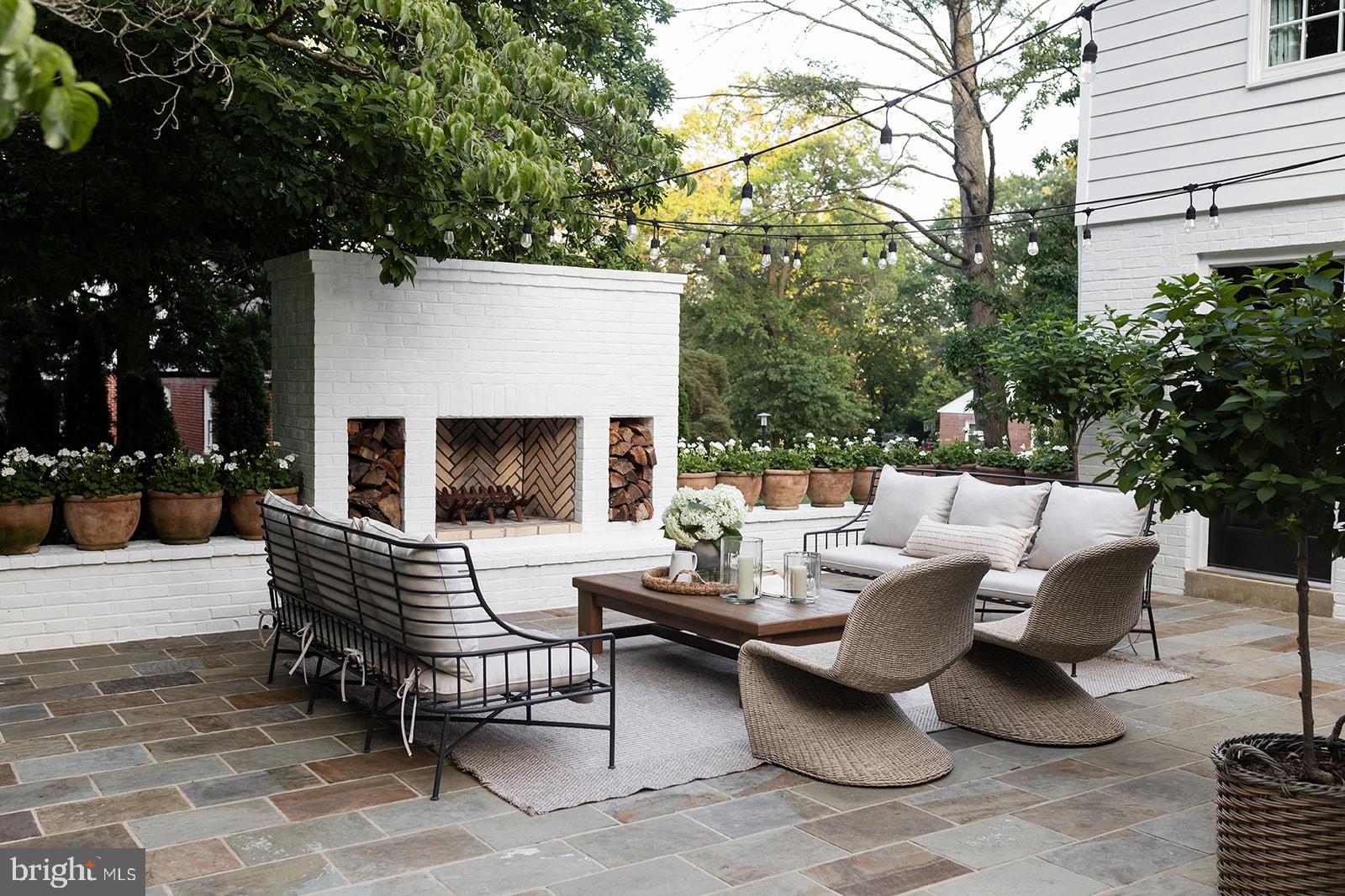 CONESTOGA WOODS - Residential