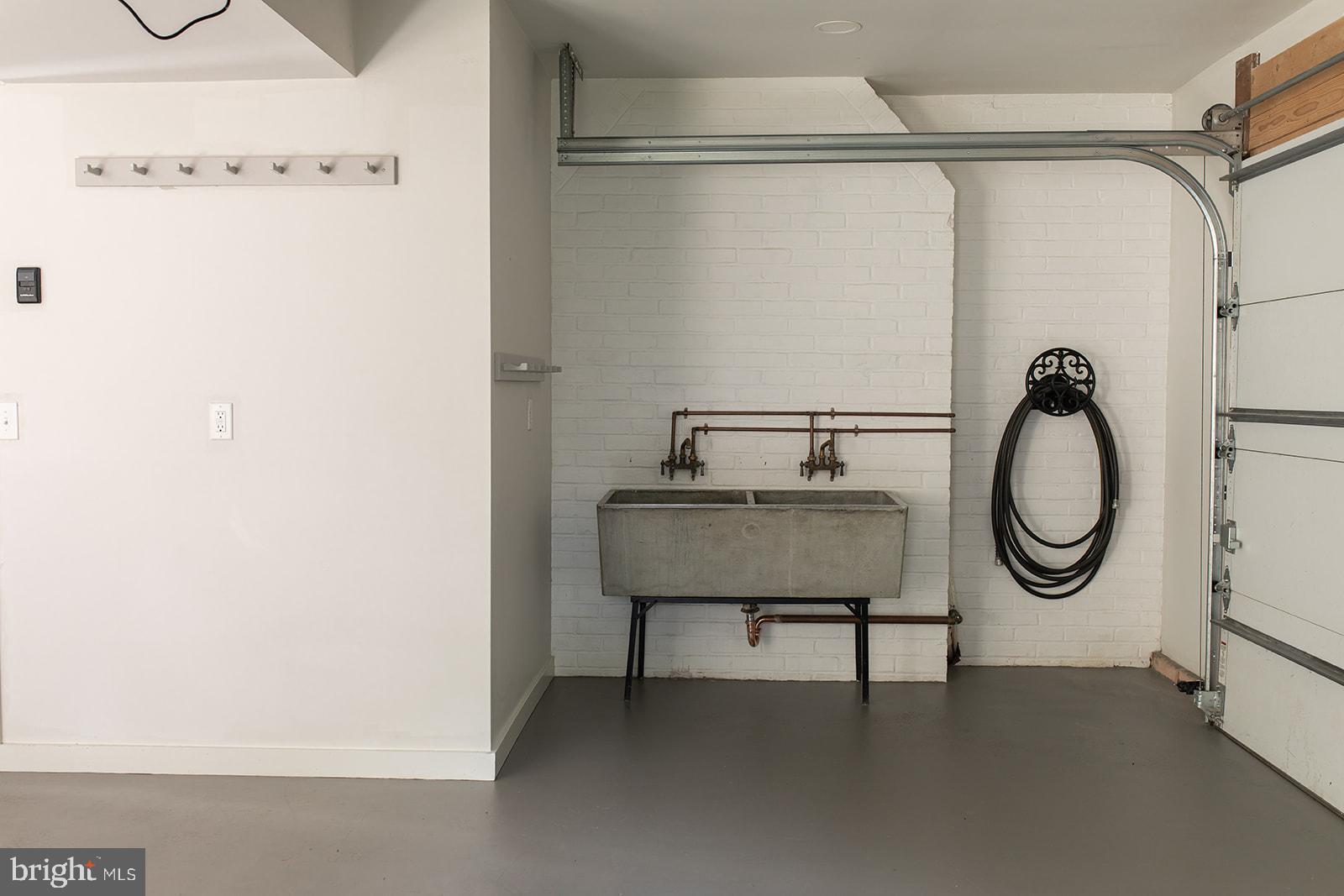 CONESTOGA WOODS - Residential