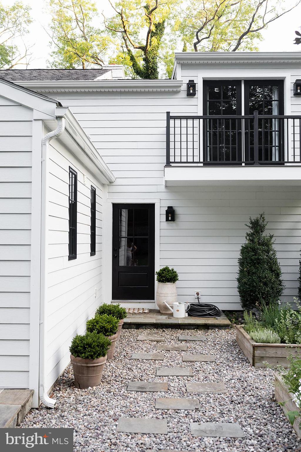 CONESTOGA WOODS - Residential