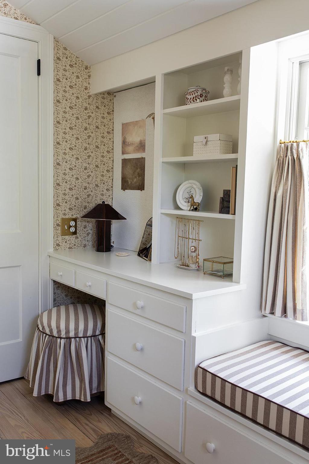 CONESTOGA WOODS - Residential