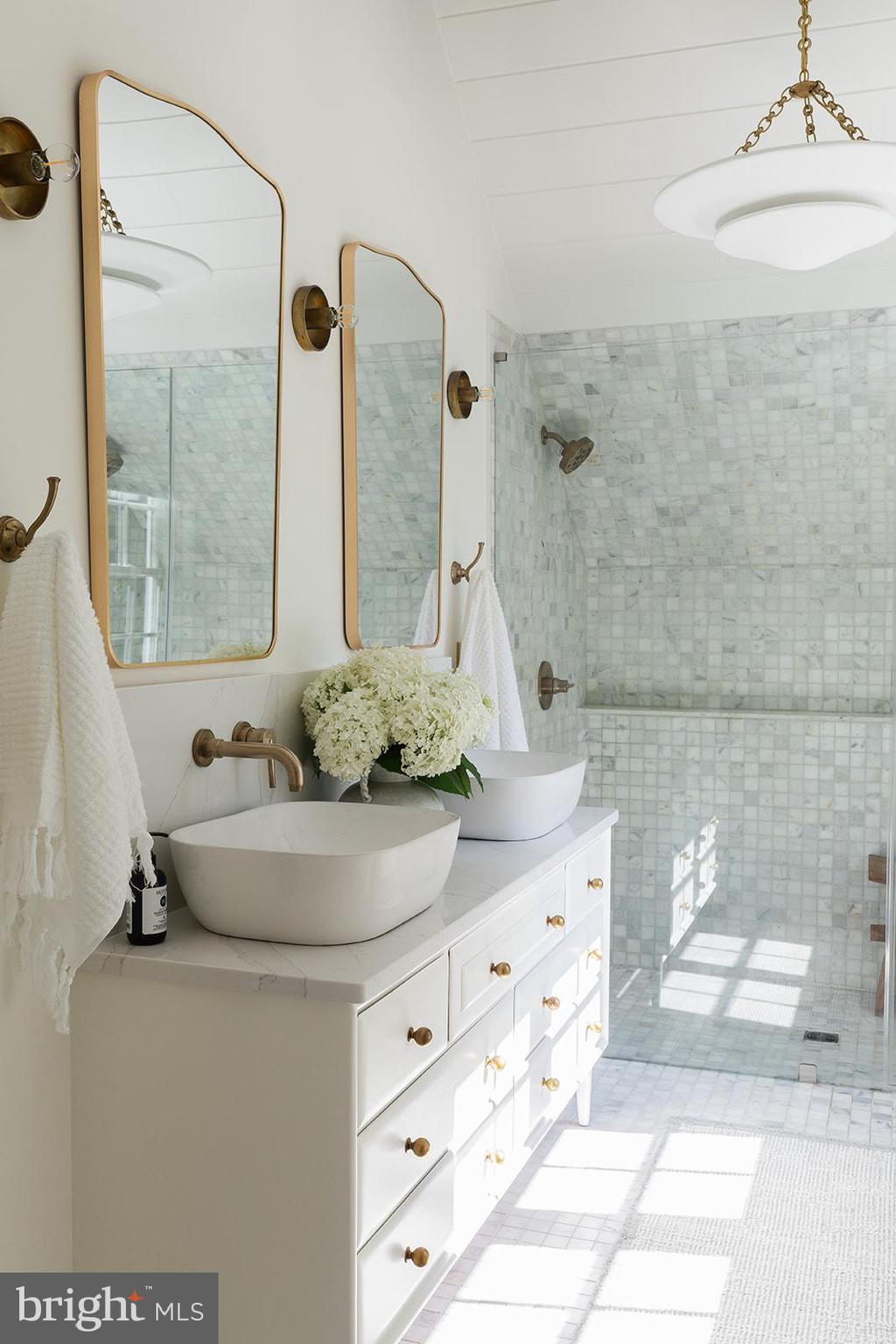 CONESTOGA WOODS - Residential