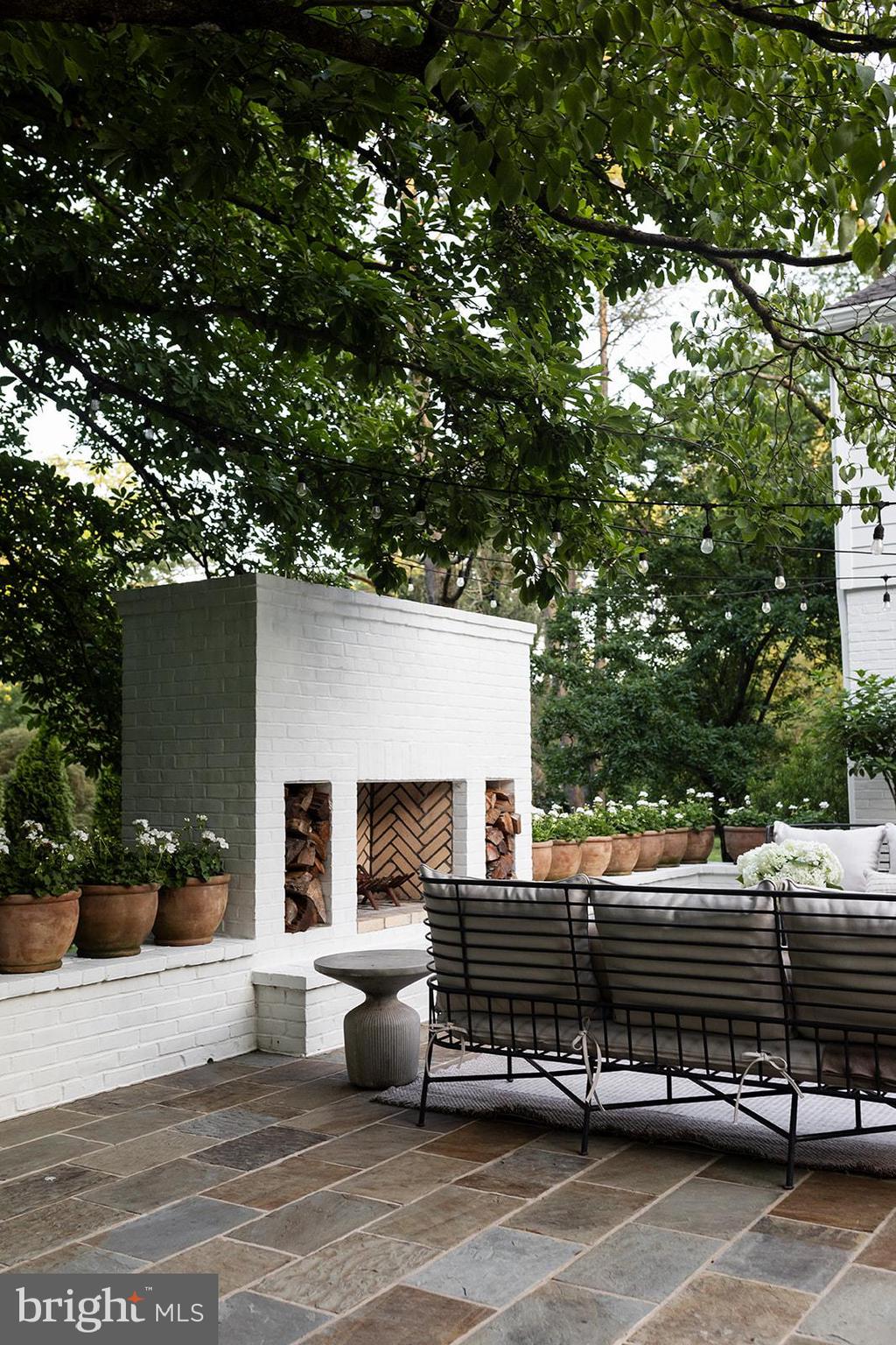 CONESTOGA WOODS - Residential