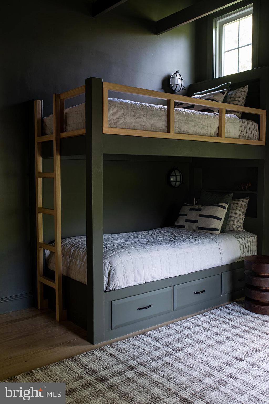 CONESTOGA WOODS - Residential