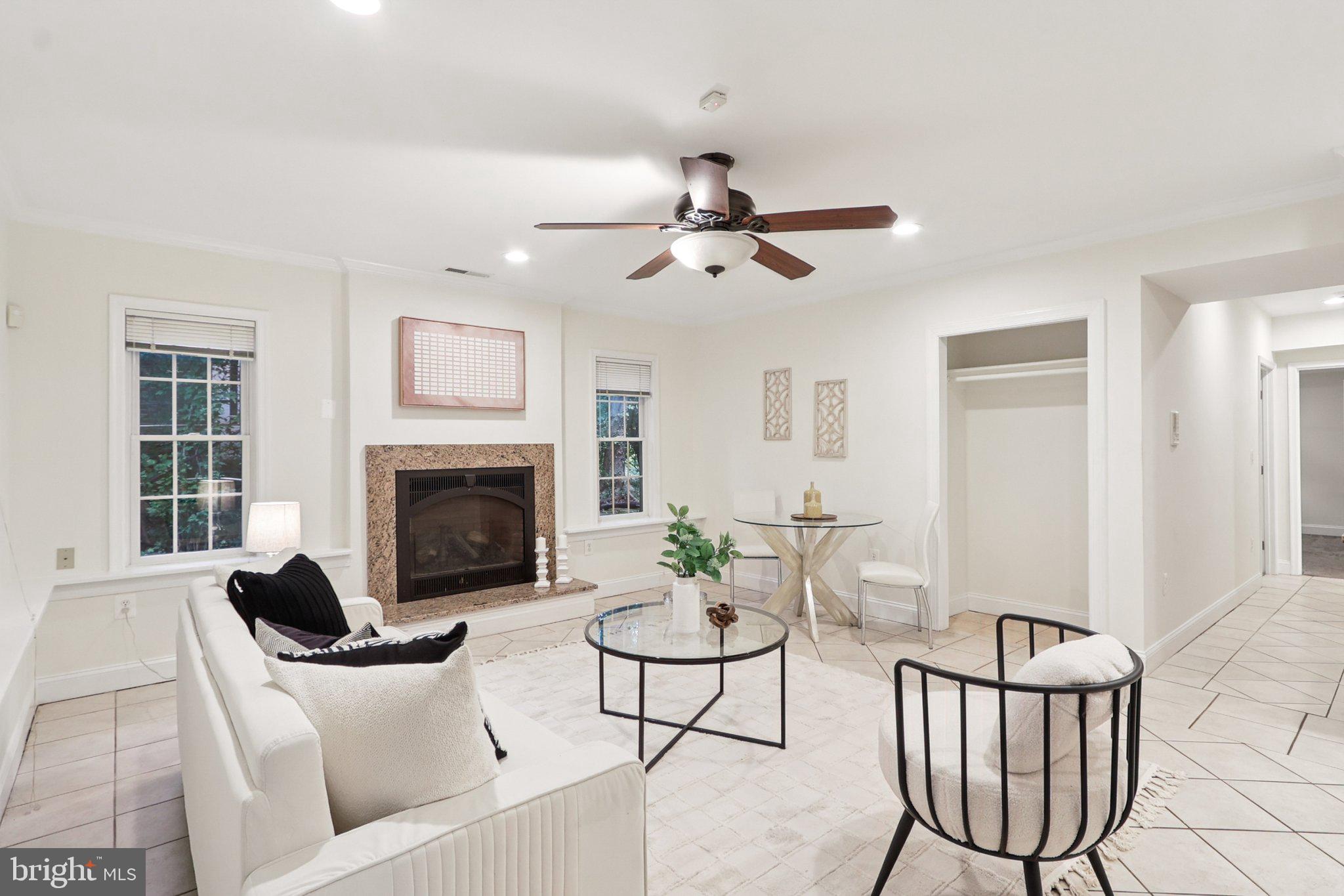 CLARENDON - Residential