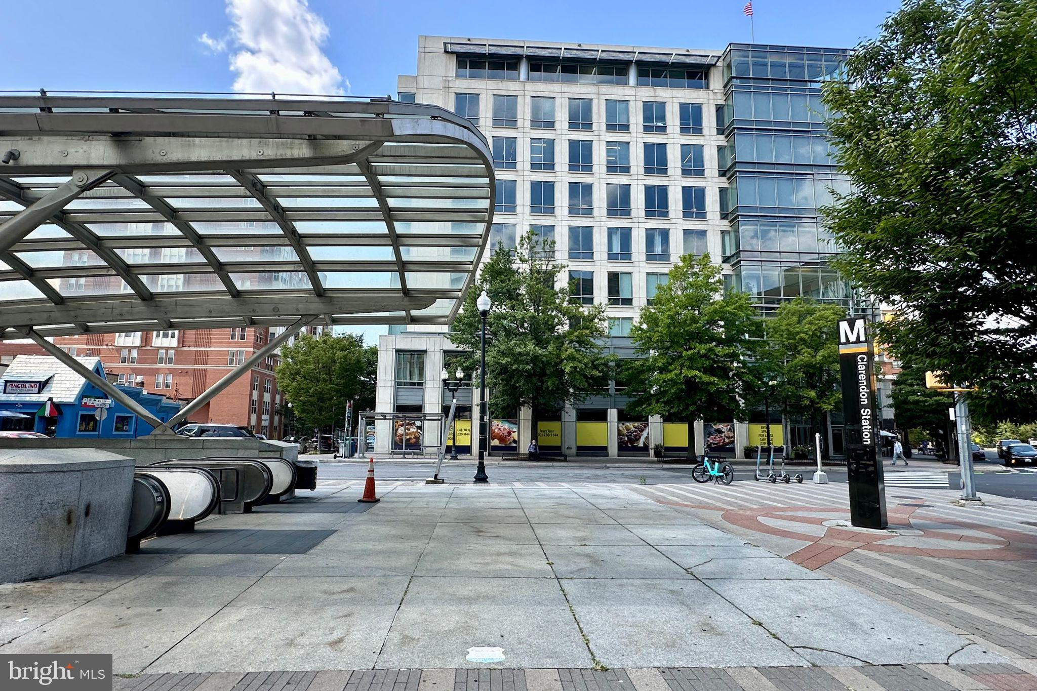 CLARENDON - Residential