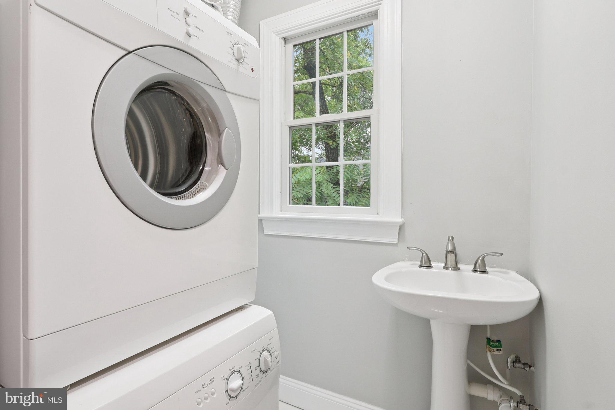 CLARENDON - Residential