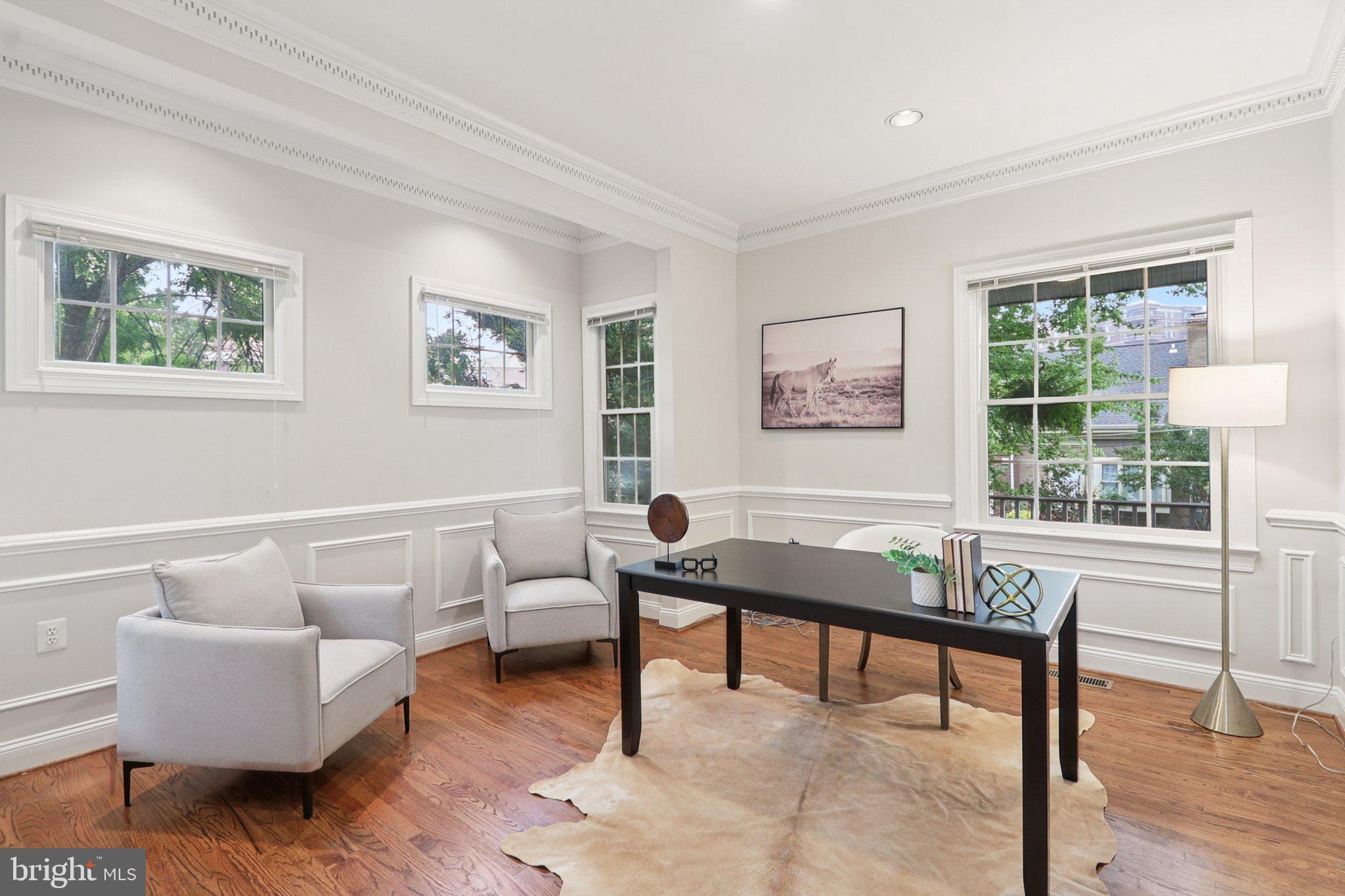 CLARENDON - Residential