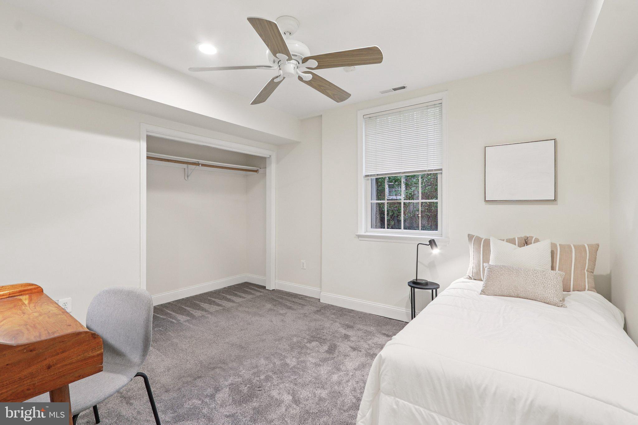 CLARENDON - Residential